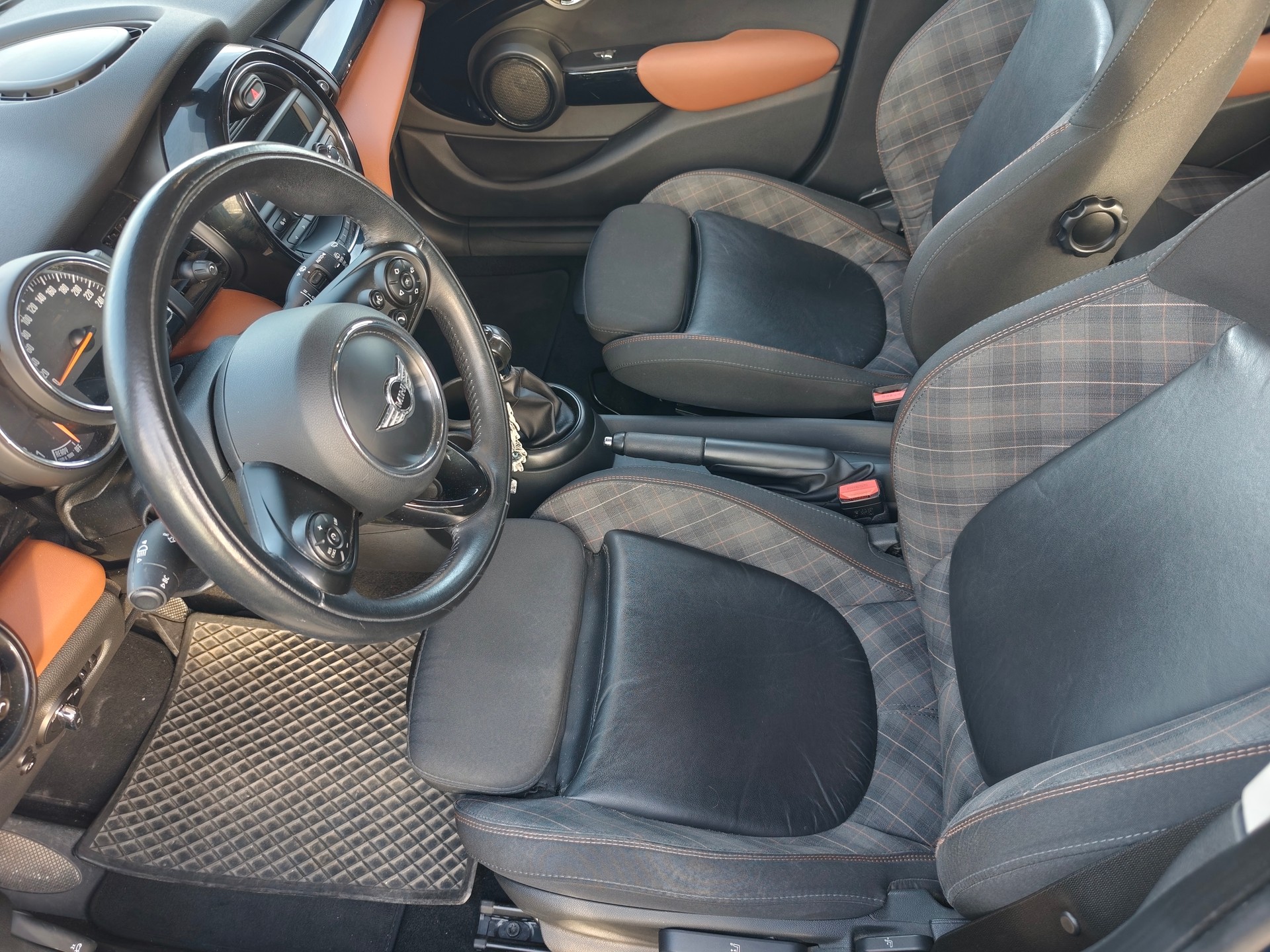 MINI Cooper-image-10