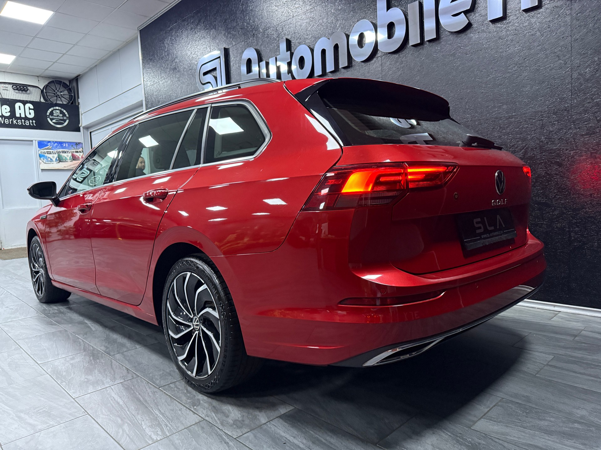 VW Golf Variant 2.0 TDI Style DSG-image-6