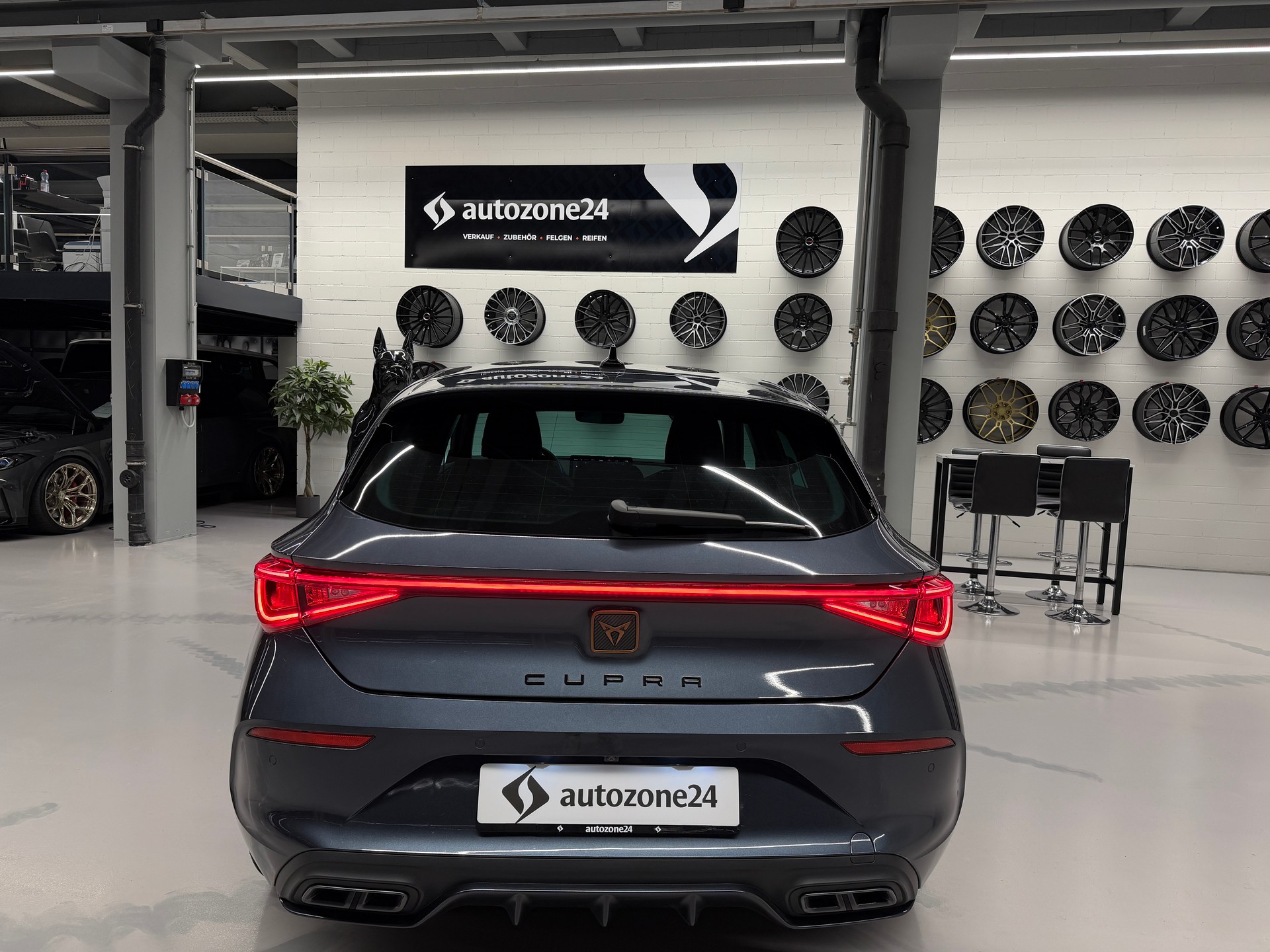 CUPRA Leon 1.5 eTSI DSG *Intelligent Drive Pack*Frisch MFK*Lückenlose Servicehistorie bei CUPRA*-image-8
