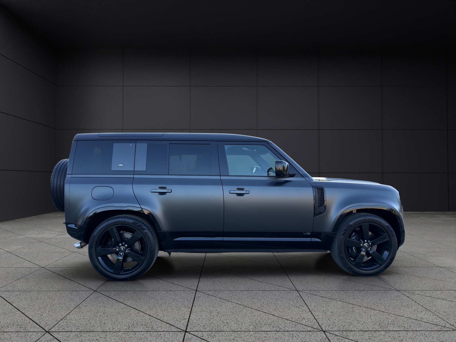 LAND ROVER Defender 110 525 V8 5.0 Carpathian Edition AT8-showroom-element-2