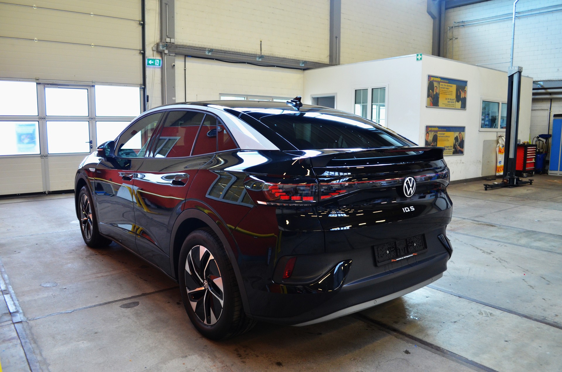 VW ID.5 Pro Performance 77 kWh-image-6