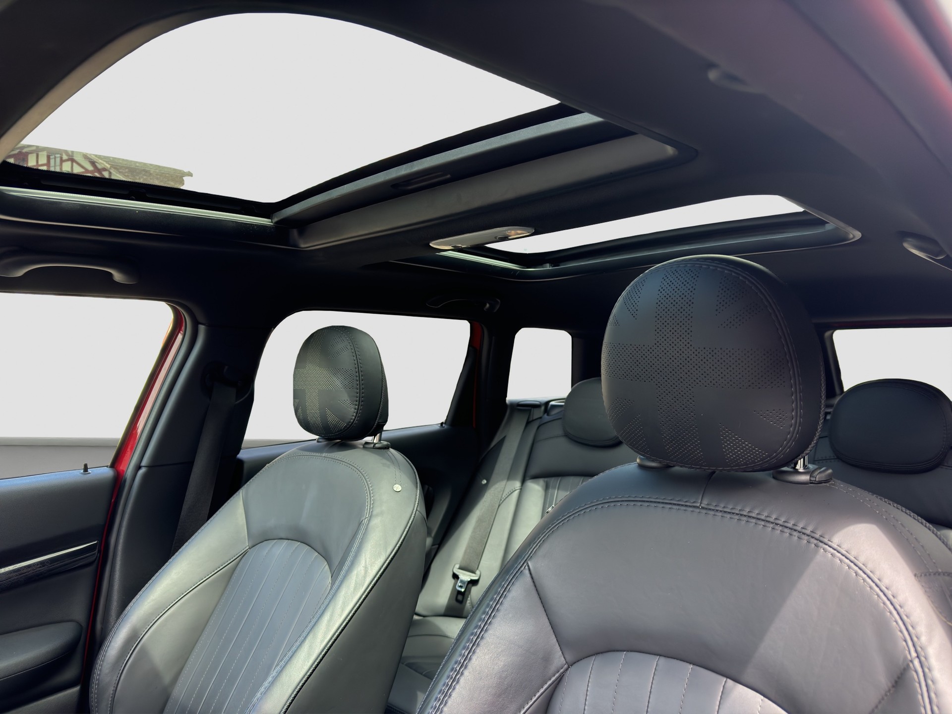 MINI Clubman Cooper S Trafalgar ALL4 Steptronic-image-11