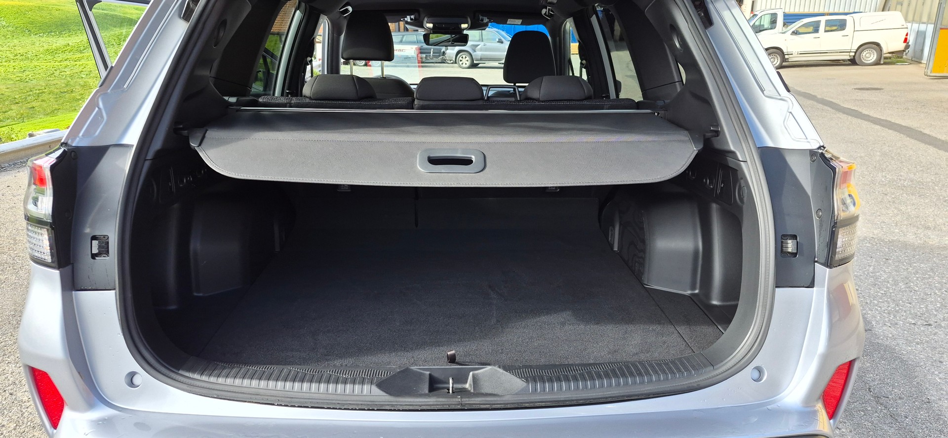 SUBARU Forester 2.0i e-Boxer Swiss Plus Lineartronic-image-10
