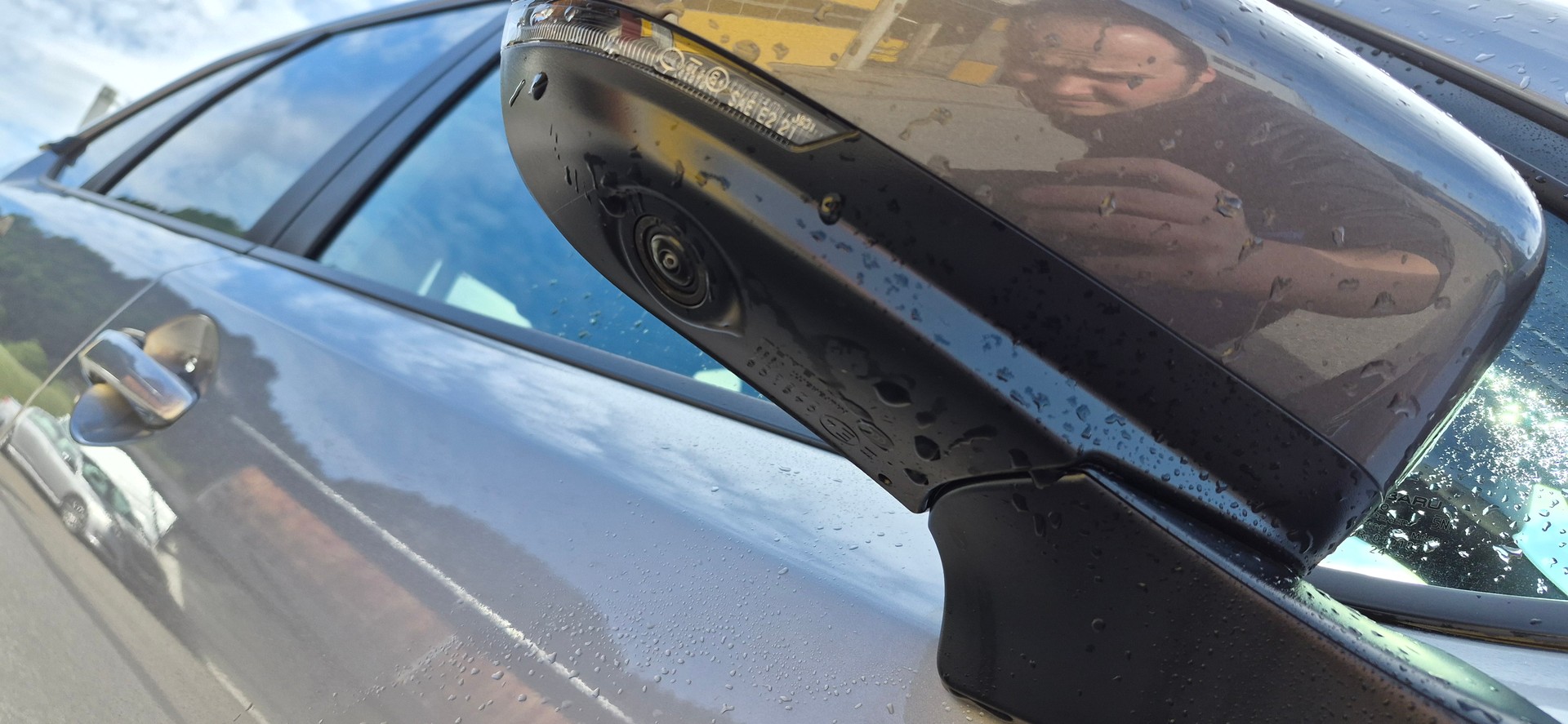 SUBARU Forester 2.0i e-Boxer Swiss Plus Lineartronic-image-18