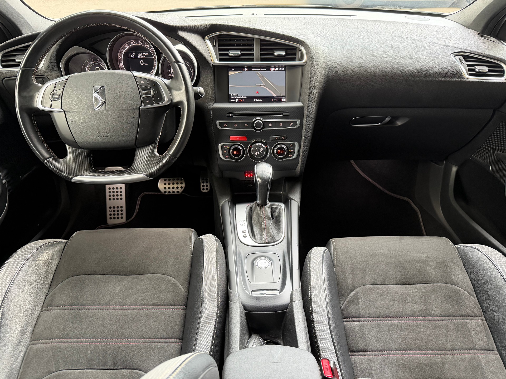 DS AUTOMOBILES DS 4 2.0 BlueHDi Performance Line Automatic-image-9