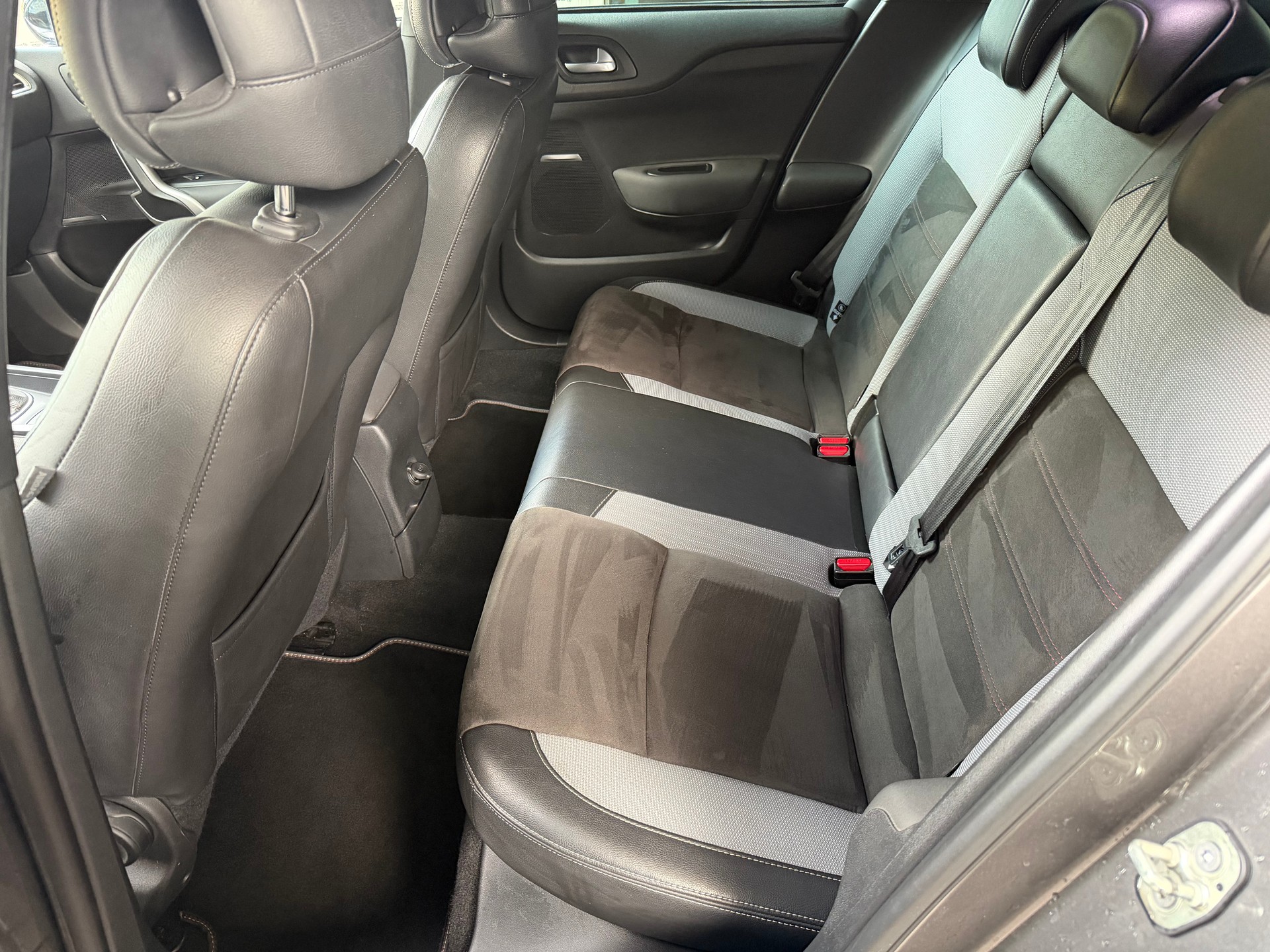 DS AUTOMOBILES DS 4 2.0 BlueHDi Performance Line Automatic-image-11