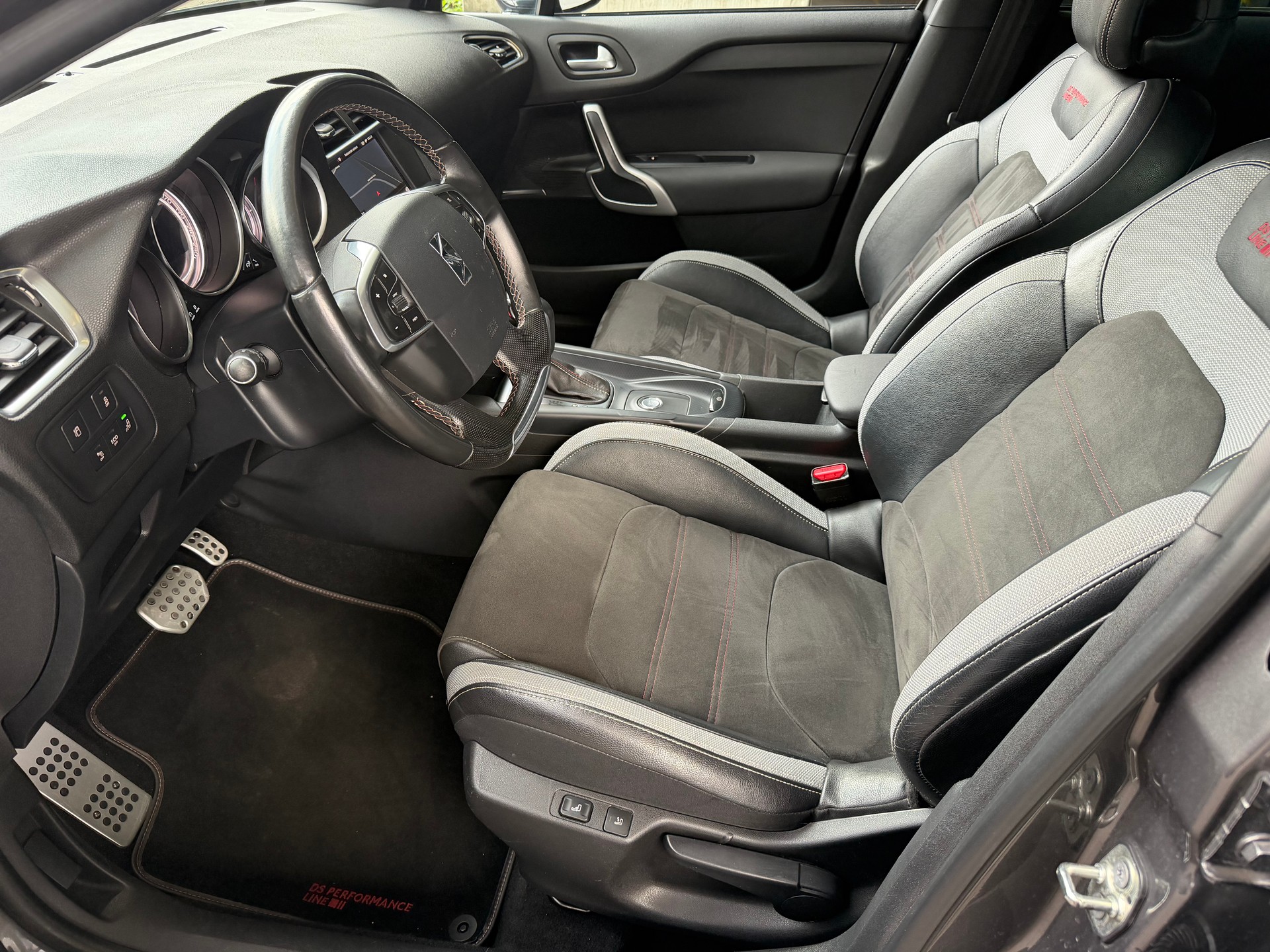 DS AUTOMOBILES DS 4 2.0 BlueHDi Performance Line Automatic-image-8
