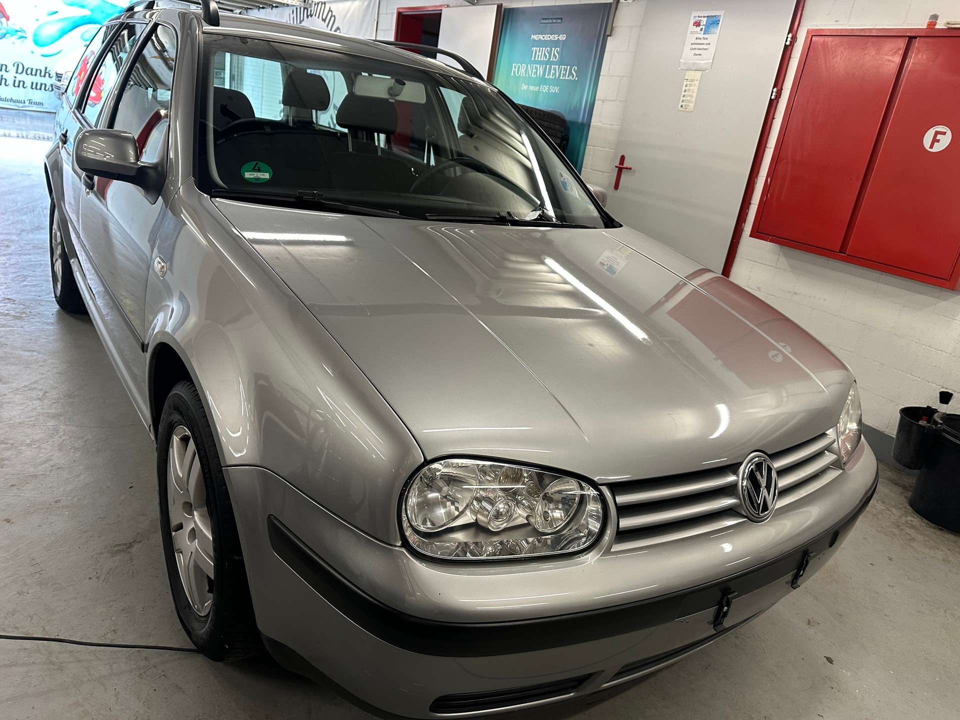 VW Golf Variant 2.0 Comfortline Generation-image-2