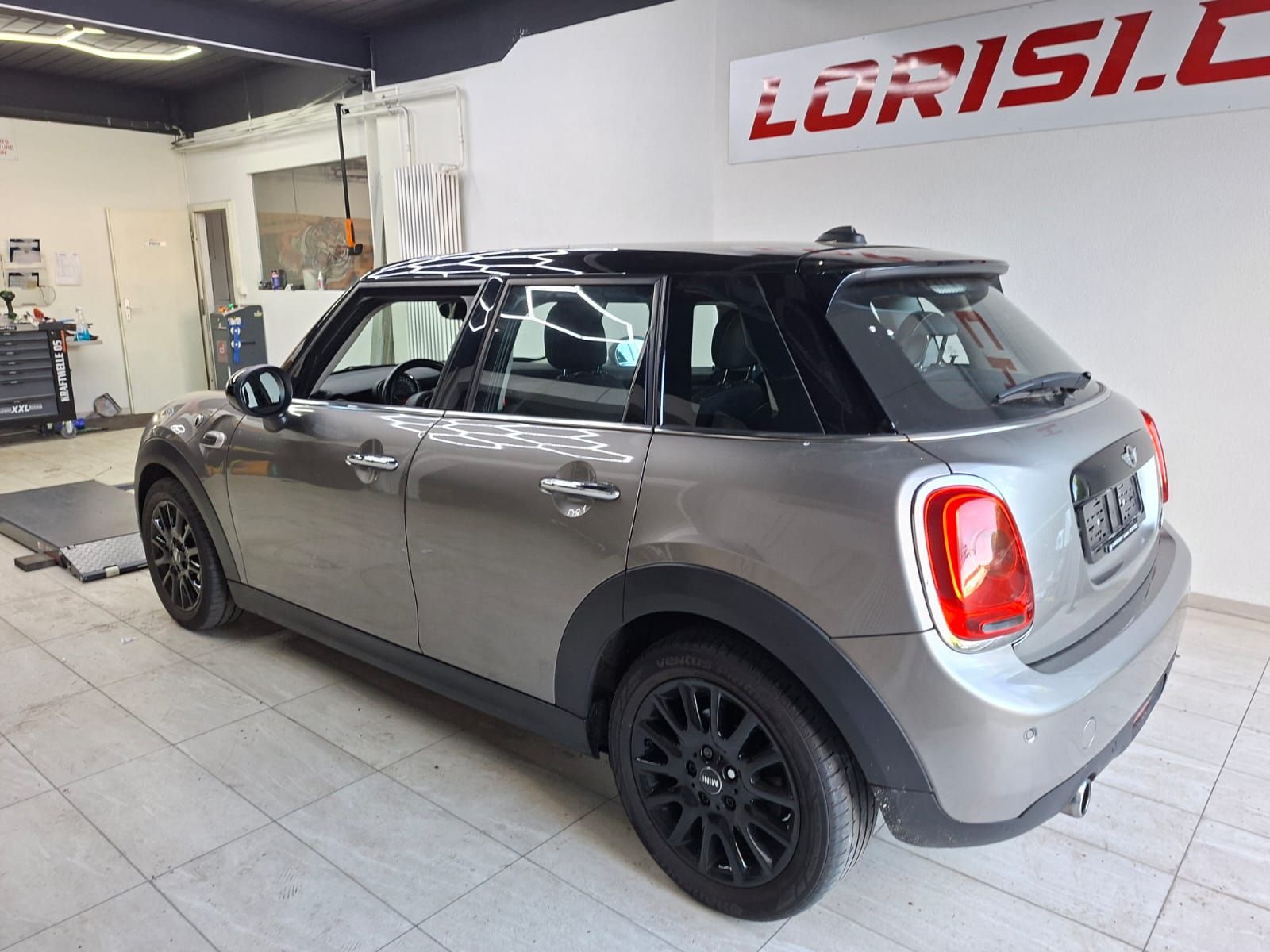 MINI Cooper-image-4