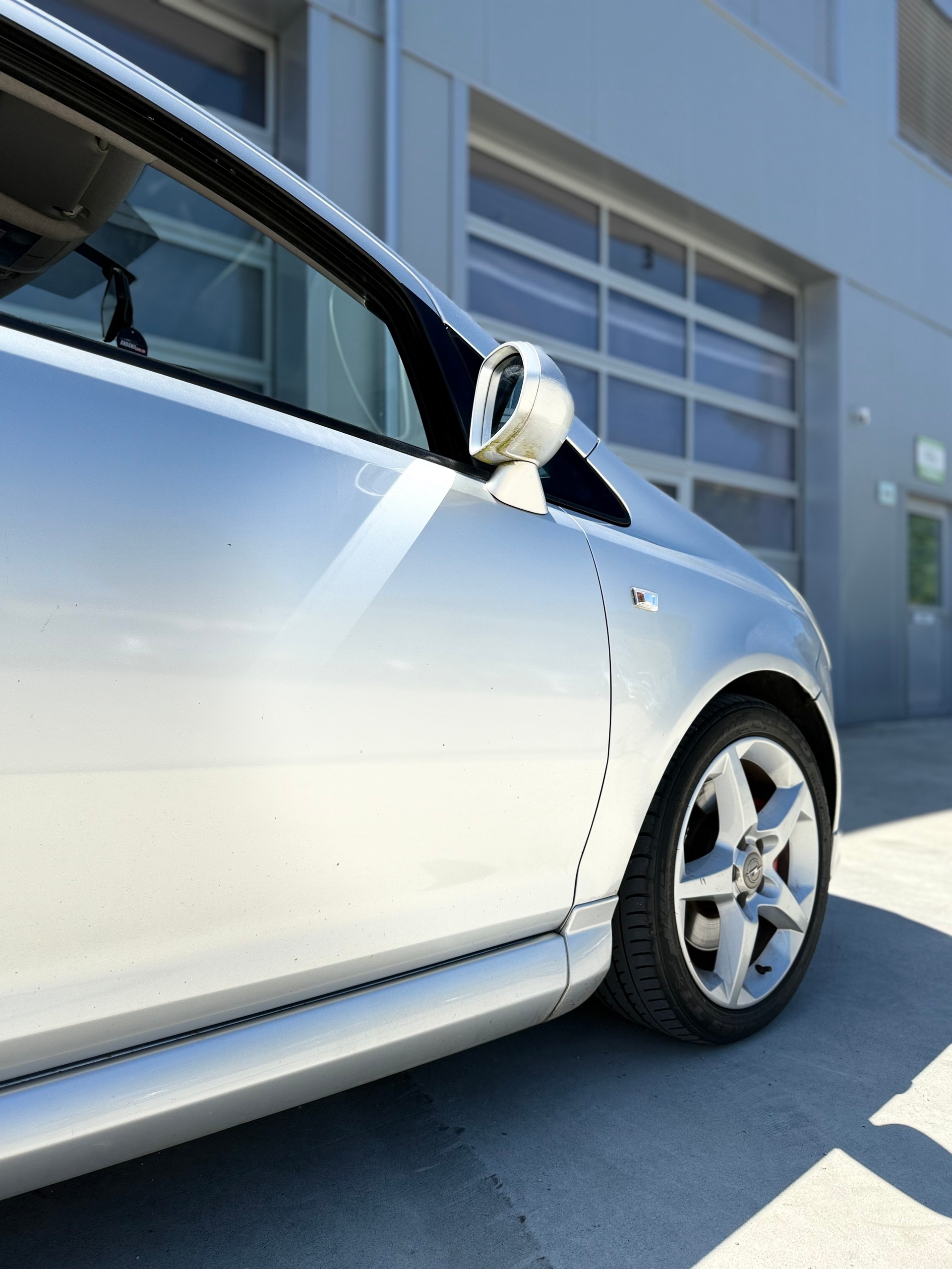 OPEL Corsa 1.6 Turbo GSi-image-12