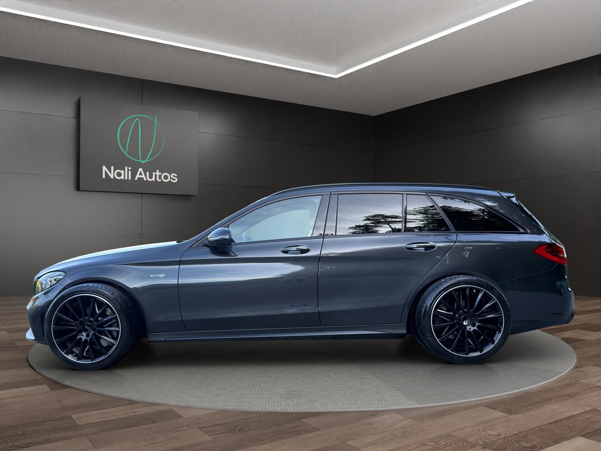 MERCEDES-BENZ C 43 AMG 4Matic 9G-Tronic-image-5