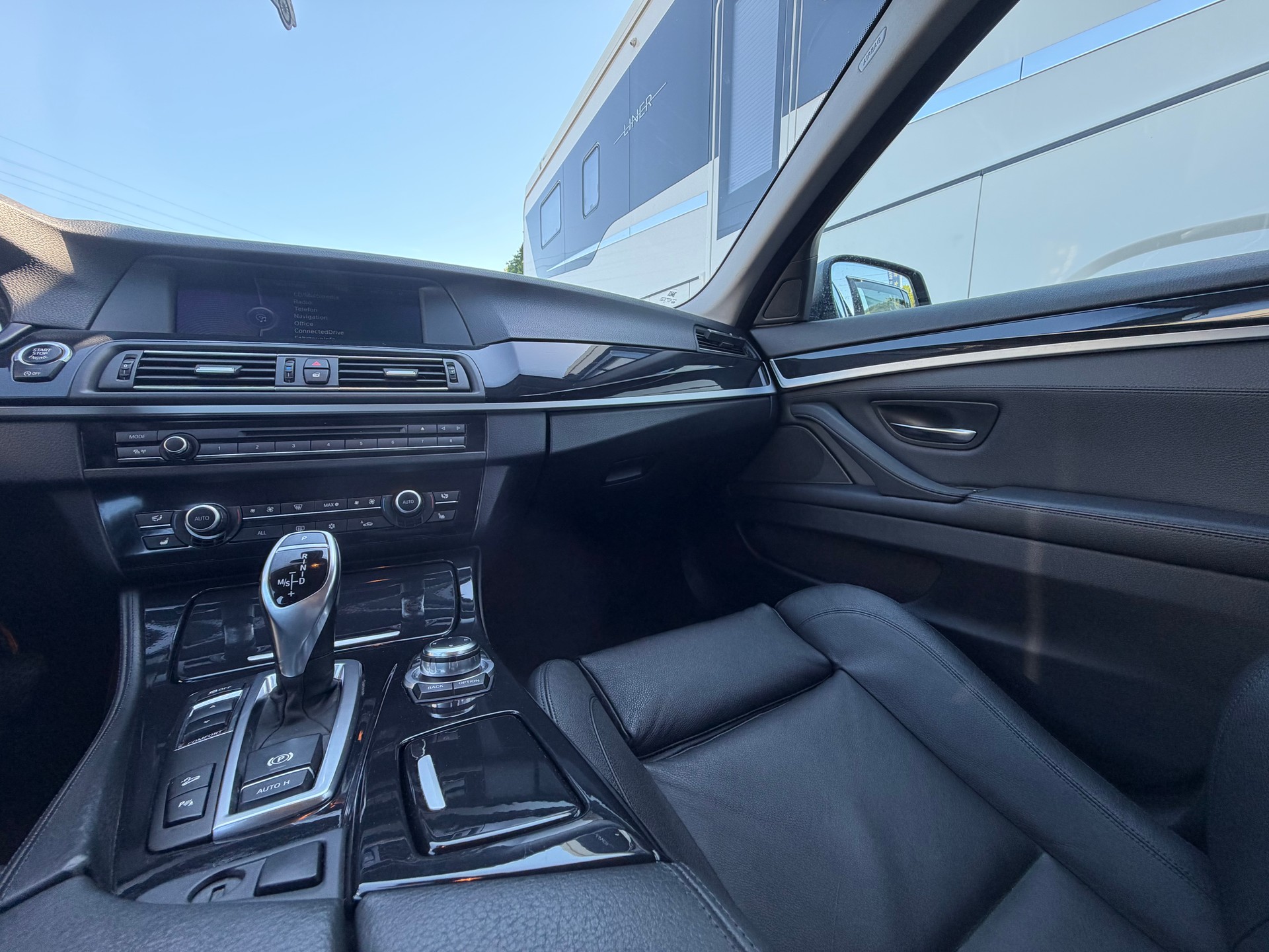 BMW 525d xDrive Touring Steptronic-image-13