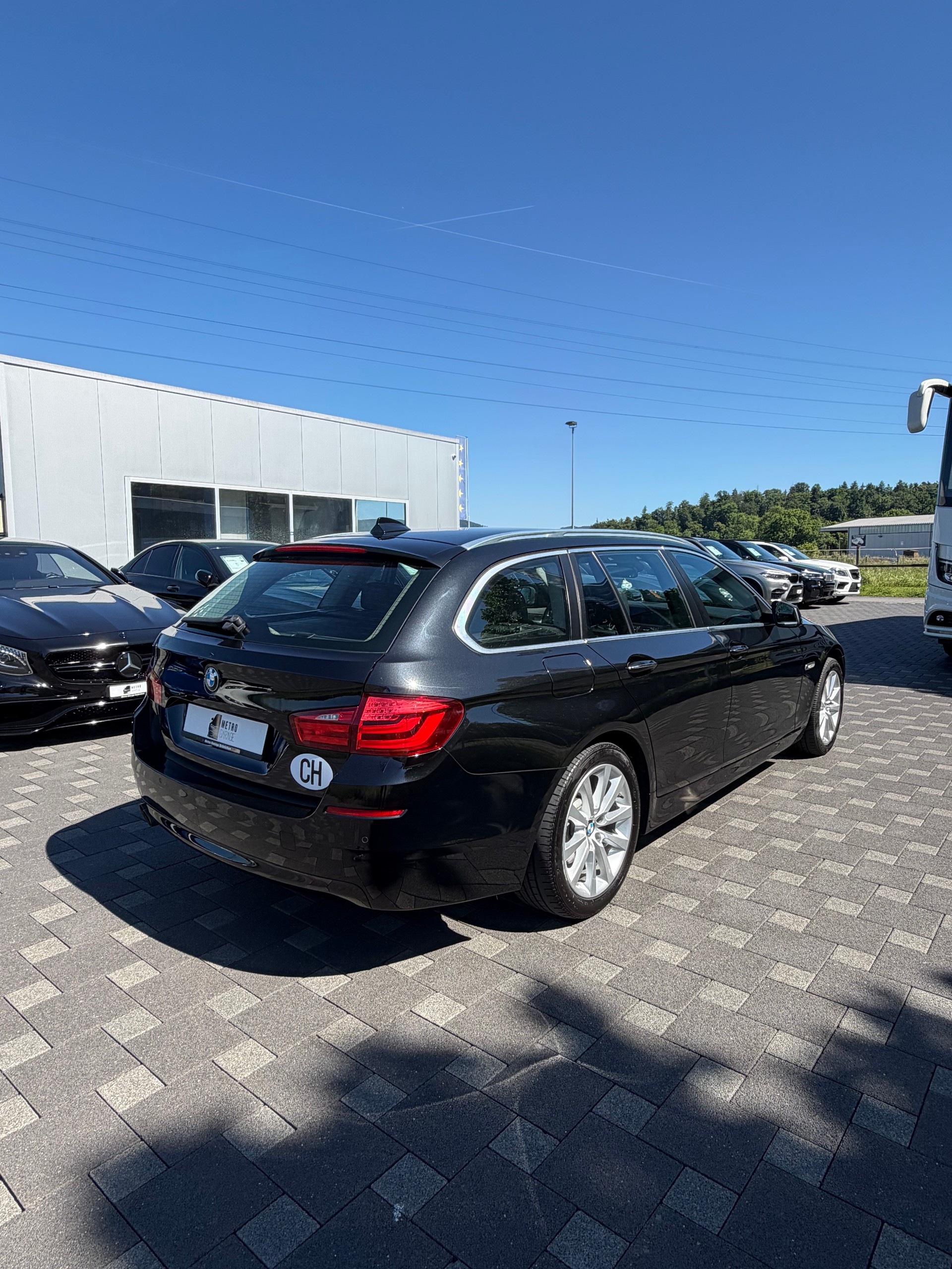 BMW 525d xDrive Touring Steptronic-image-4