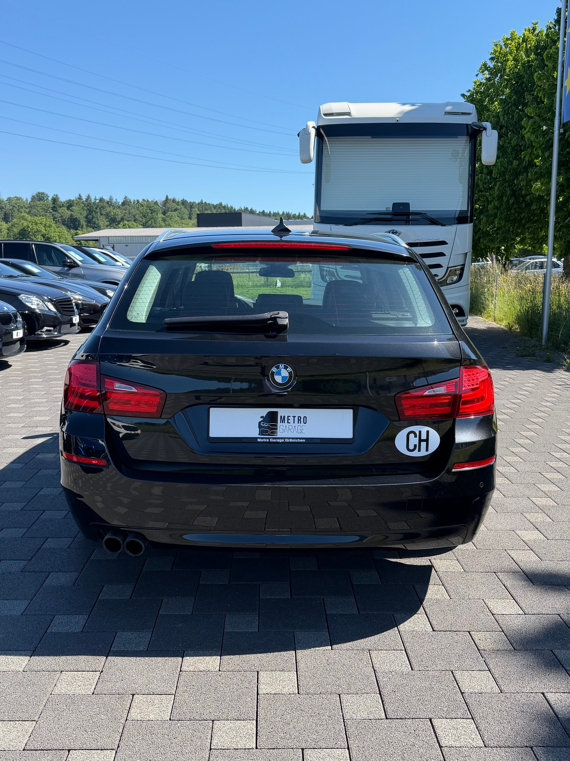 BMW 525d xDrive Touring Steptronic-showroom-element-3