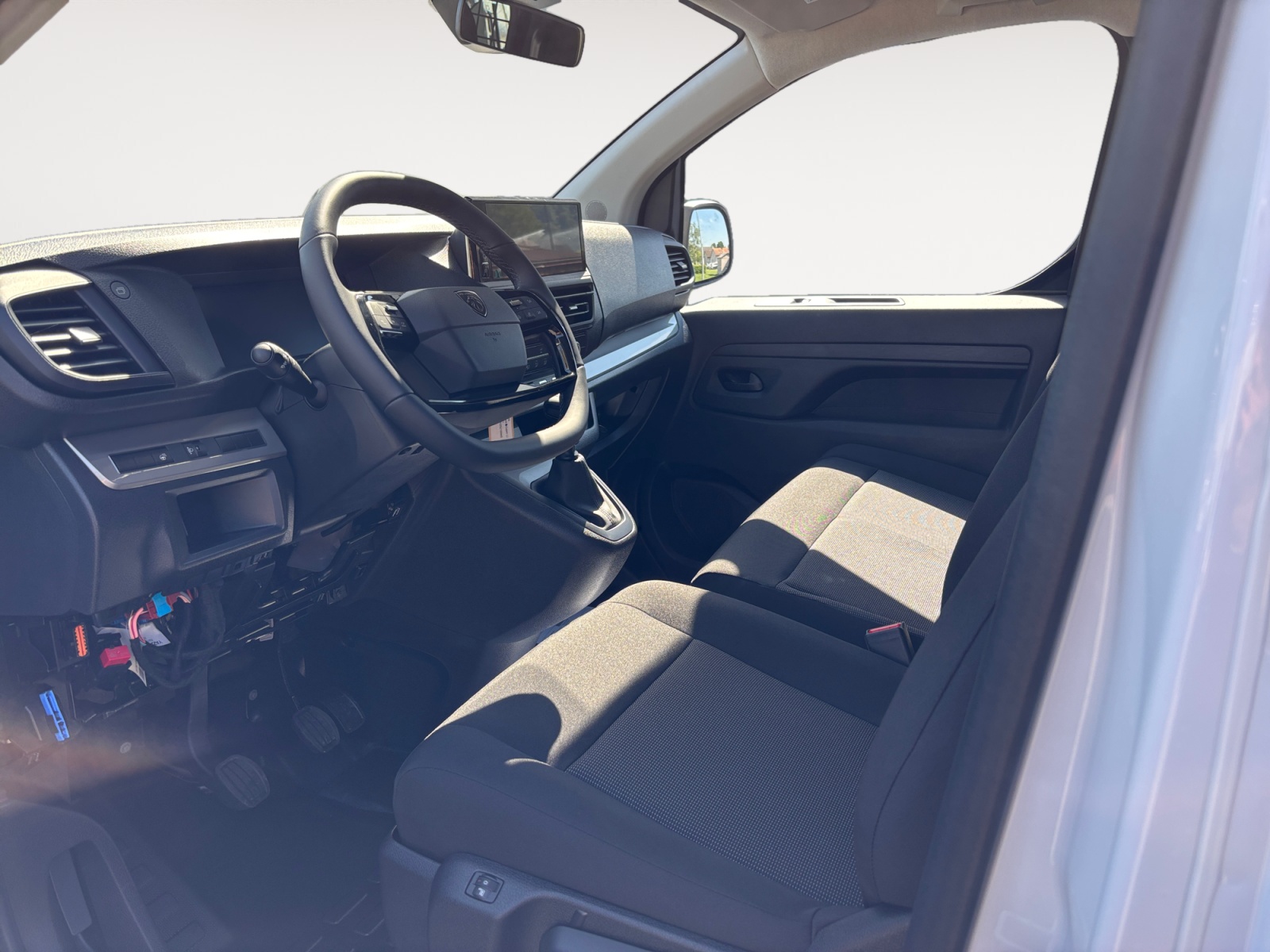 PEUGEOT Expert 1.5 BlueHDi 120 S&S Standard-image-6