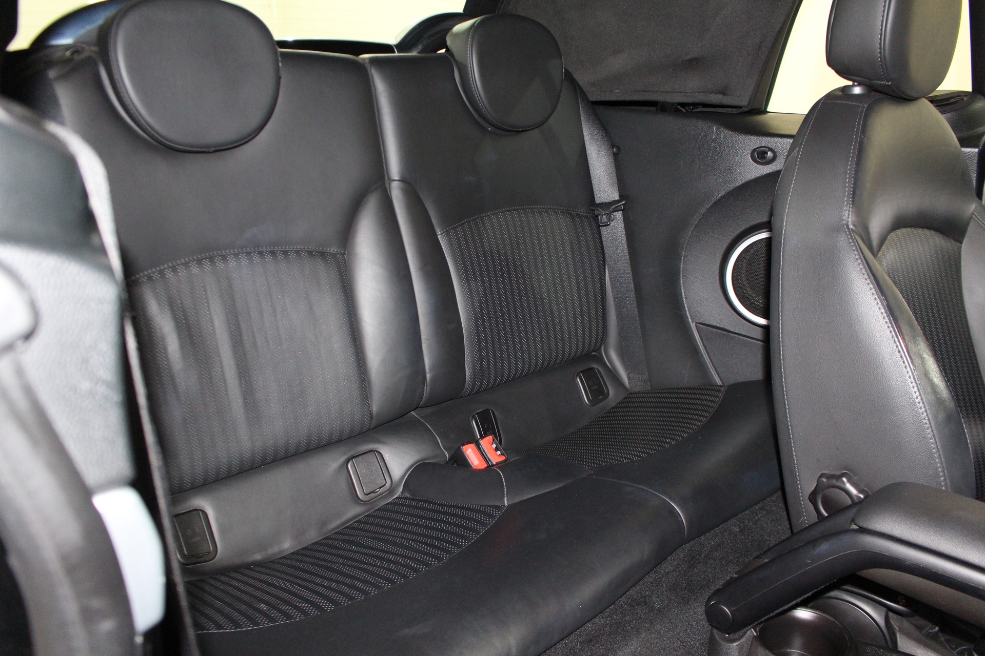 MINI Cabrio R57 1.6i Cooper S-image-10