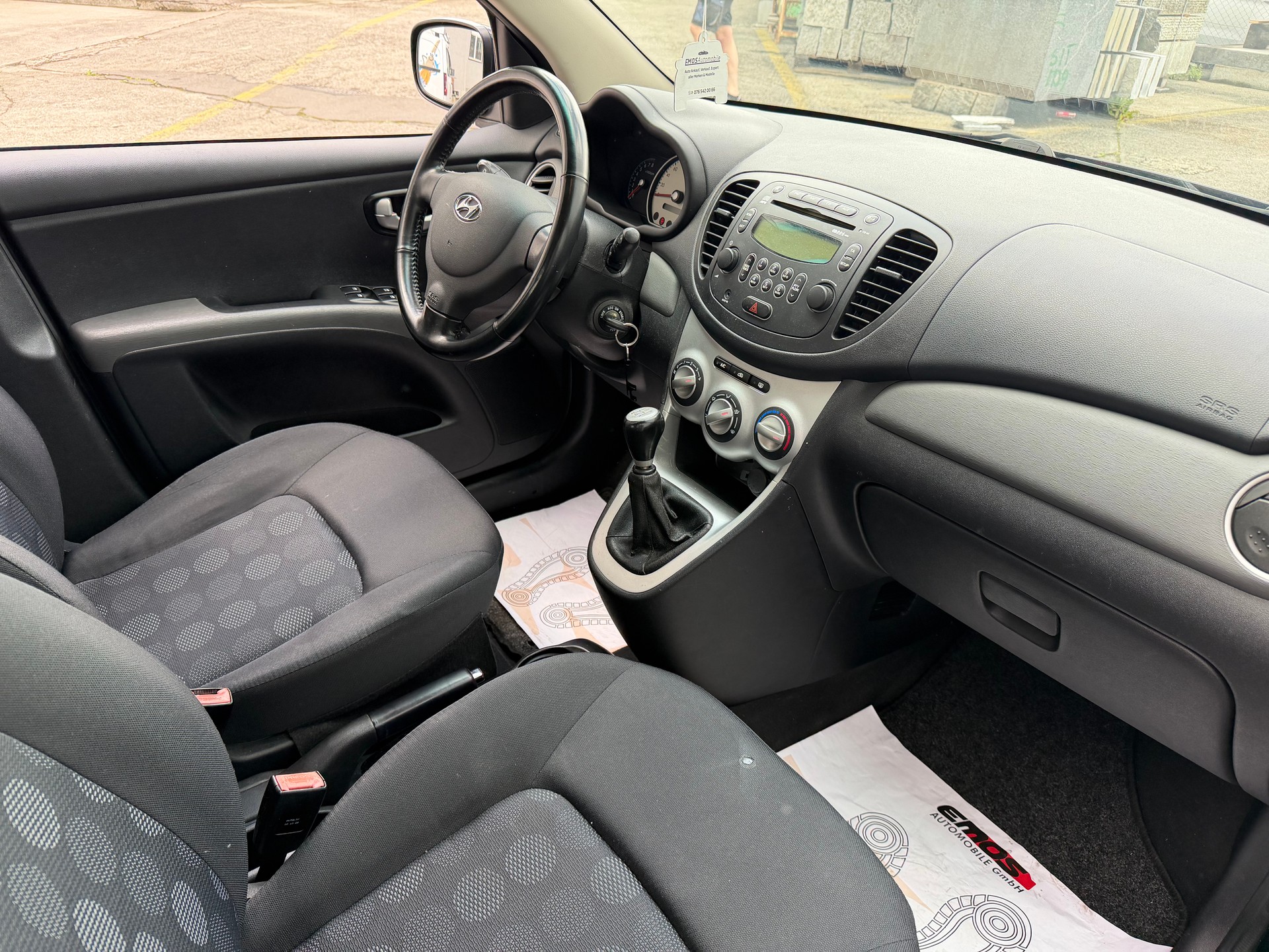 HYUNDAI i10 1.2 Style-image-8