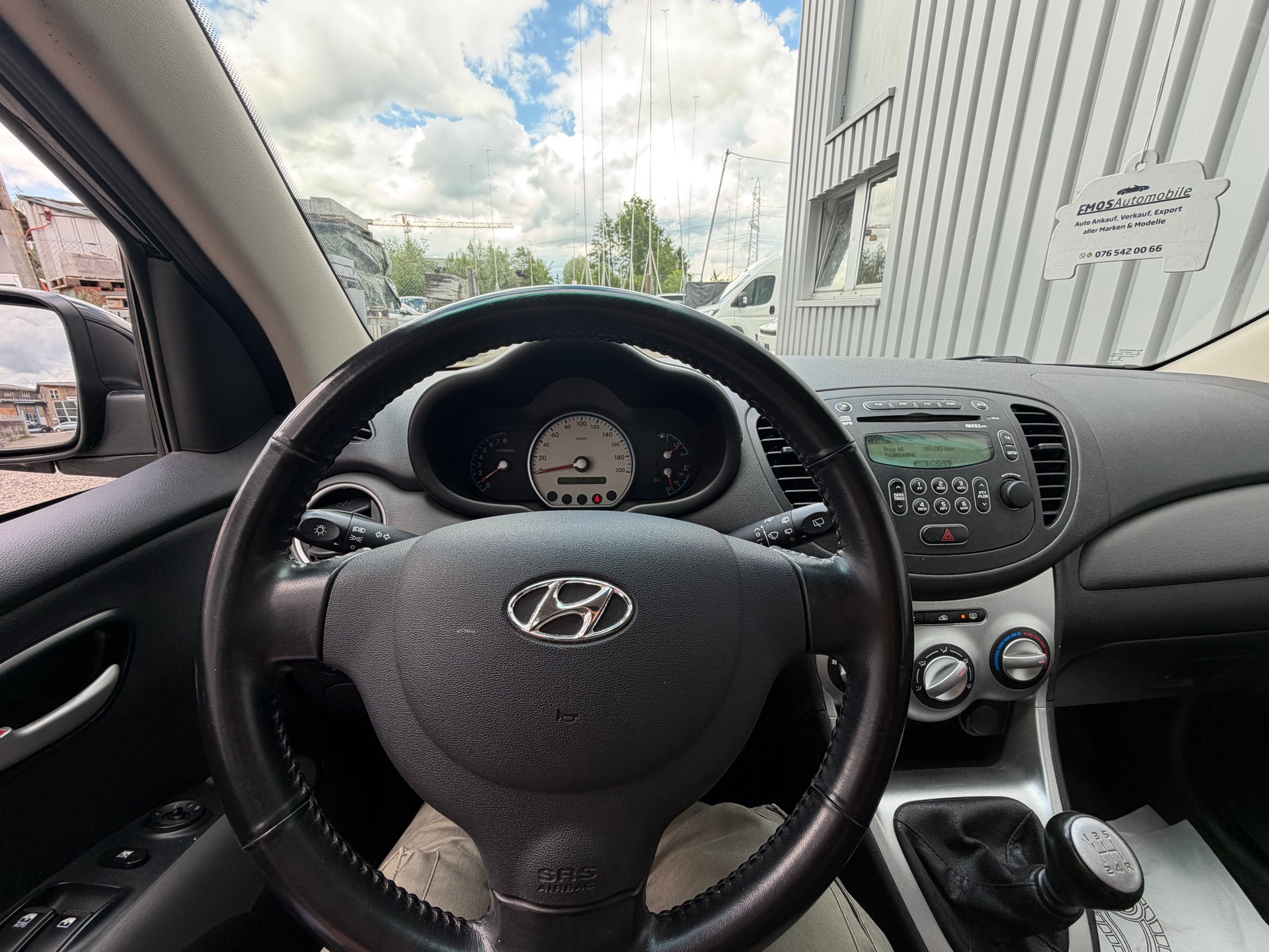 HYUNDAI i10 1.2 Style-image-13