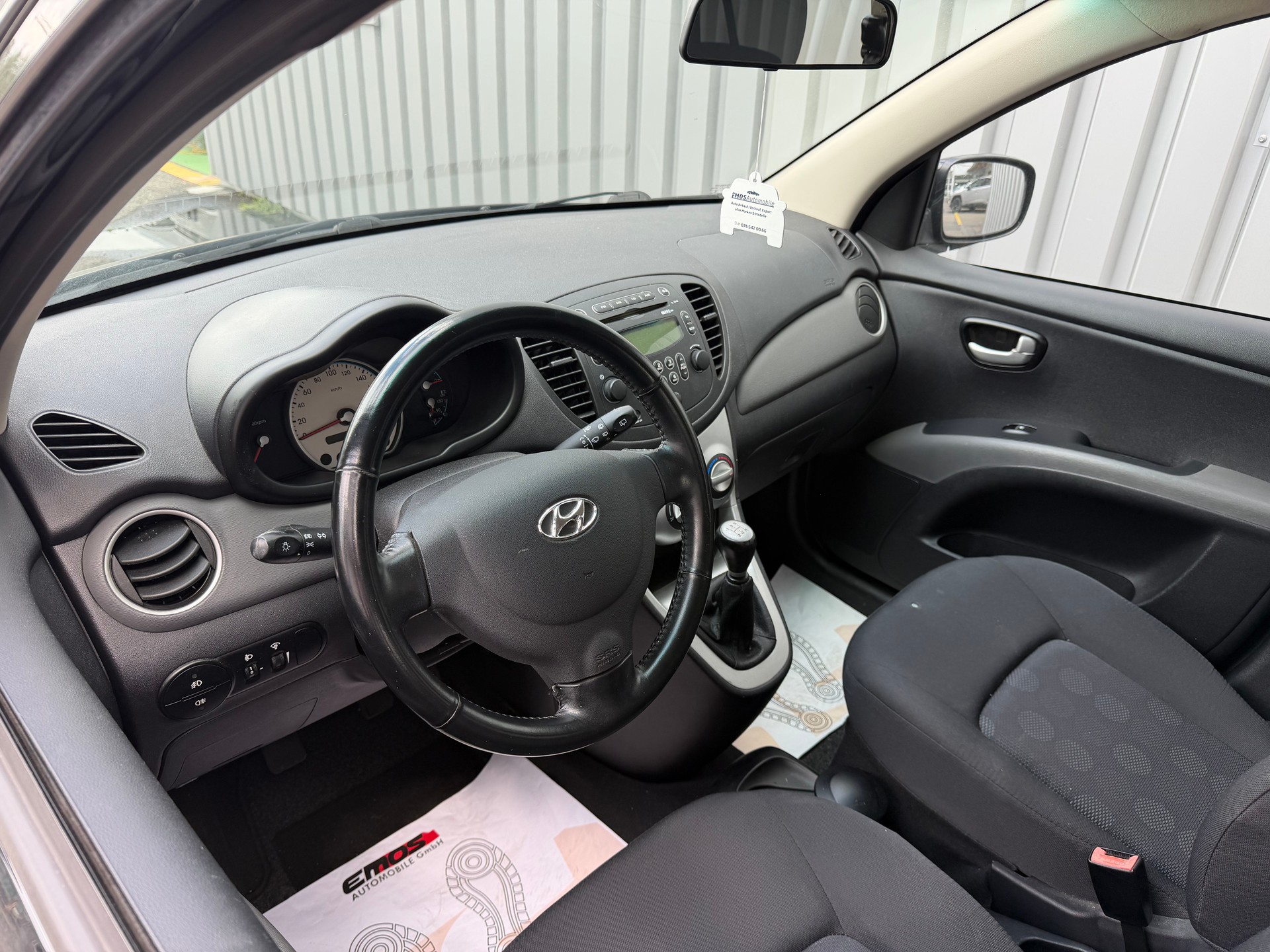 HYUNDAI i10 1.2 Style-image-9