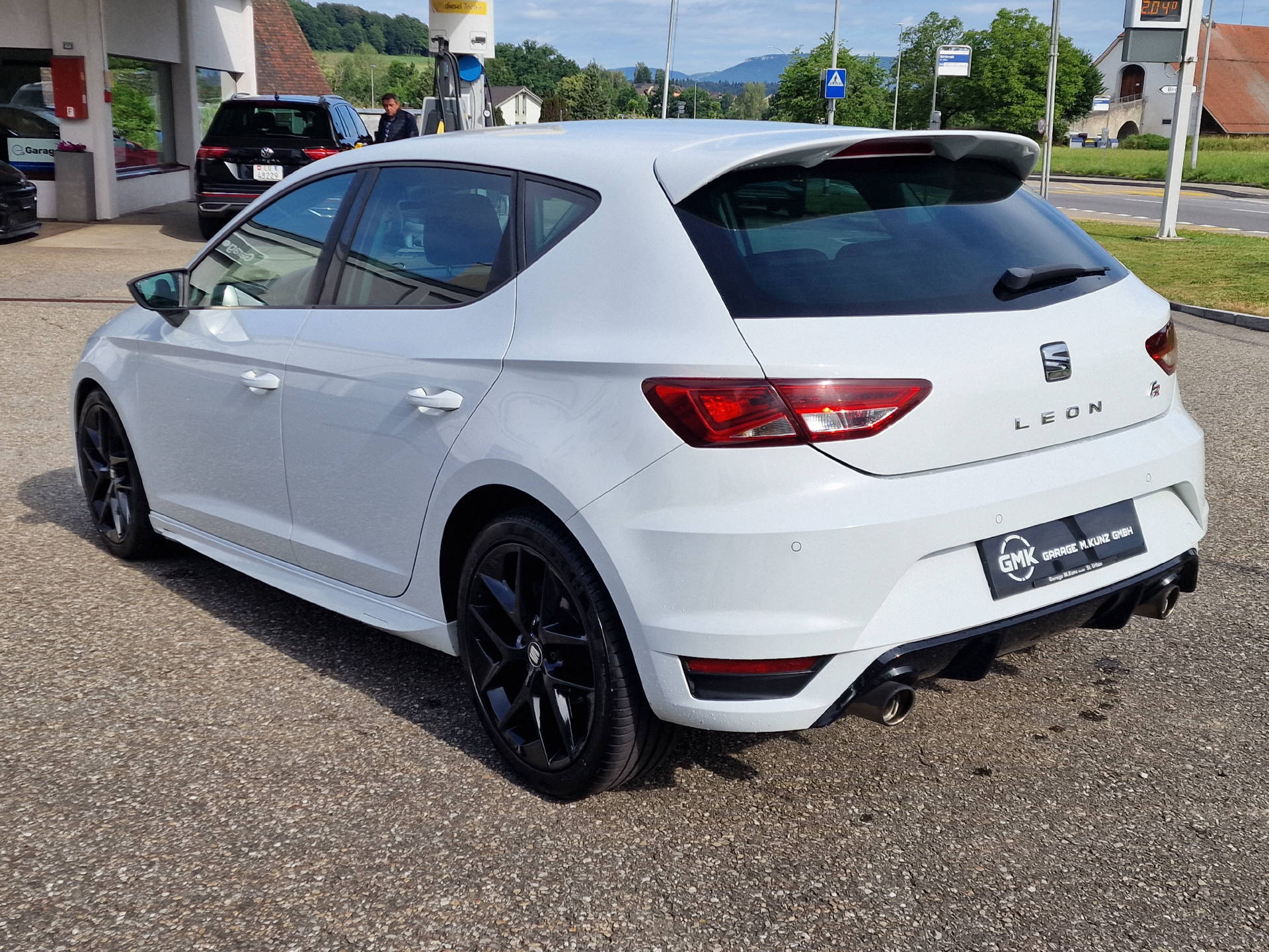SEAT Leon 1.4 TSI 150 ACT FR-Evolution-showroom-element-3