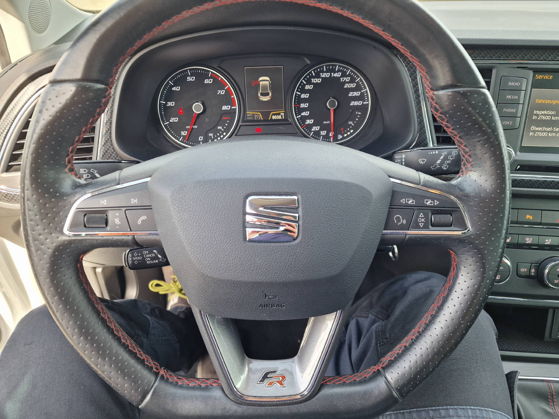 SEAT Leon 1.4 TSI 150 ACT FR-Evolution-image-17
