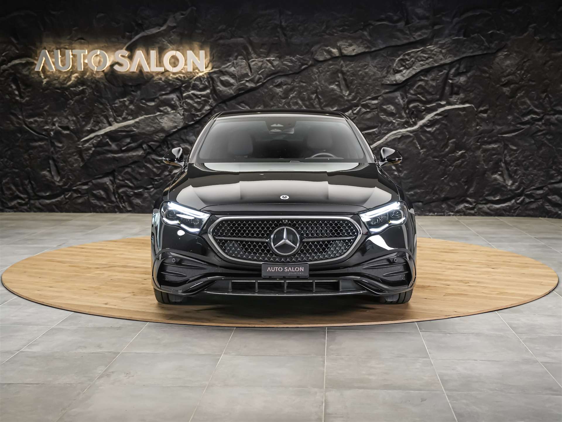 MERCEDES-BENZ E 220 d 4Matic AMG Line 9G-Tronic *Superscreen*Burmester*360° Kamera*-image-7