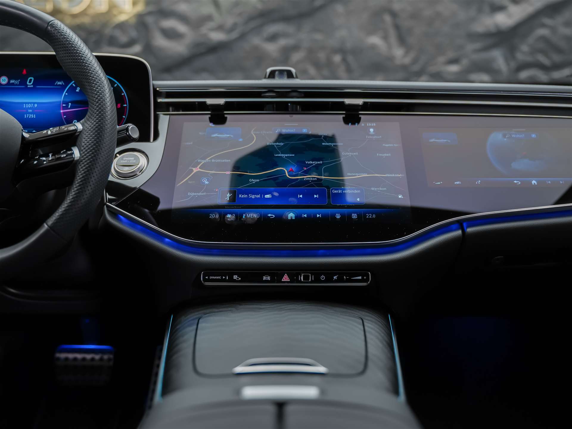 MERCEDES-BENZ E 220 d 4Matic AMG Line 9G-Tronic *Superscreen*Burmester*360° Kamera*-image-18