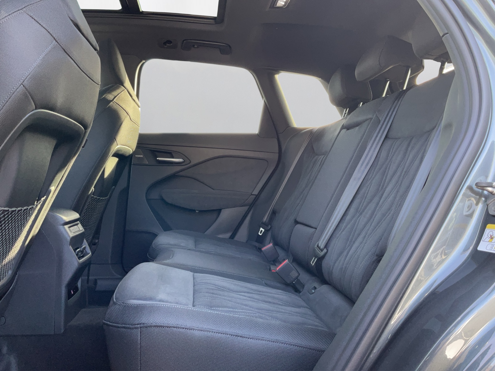 AUDI Q3 SUV TFSI quattro 195 kW S tronic-image-10