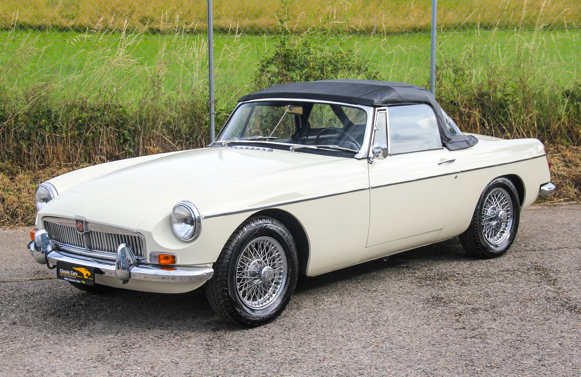 MG MGB Roadster 🇬🇧 ⭐⭐⭐⭐⭐-showroom-element-2