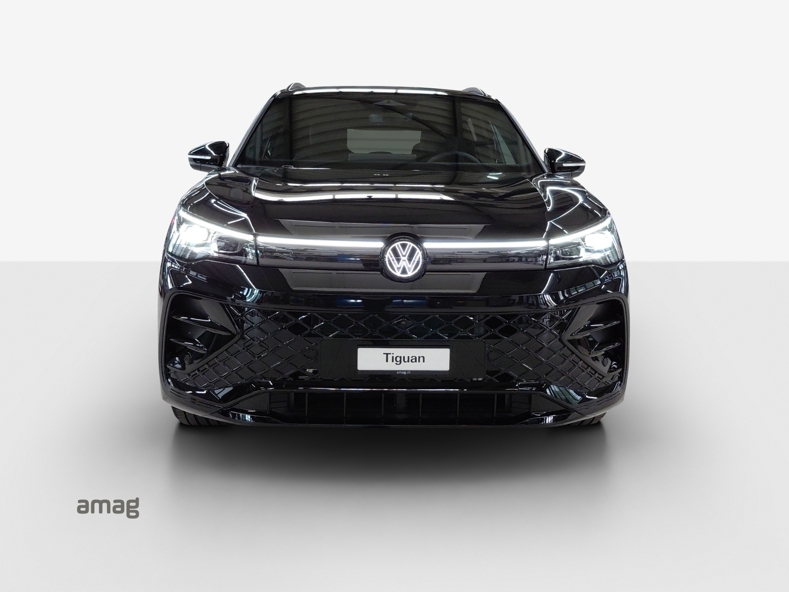 VW Tiguan 2.0 TSI DSG R-Line Plus 4Motion-image-6
