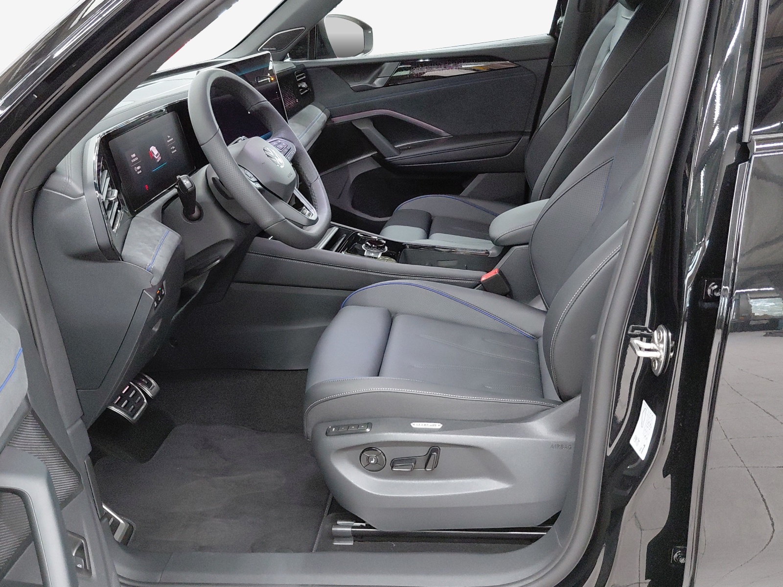 VW Tiguan 2.0 TSI DSG R-Line Plus 4Motion-image-7