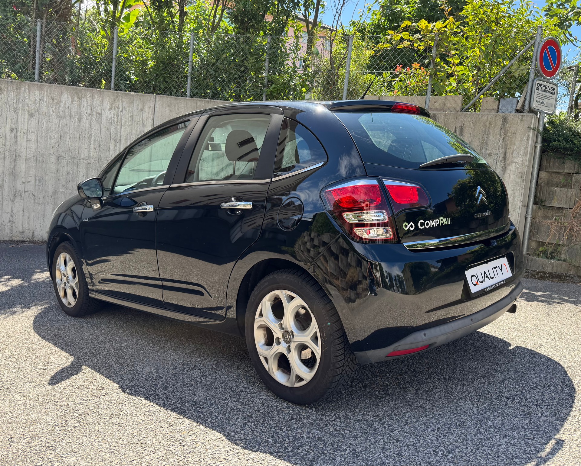 CITROEN C3 1.2i PureTech Exclusive-image-3
