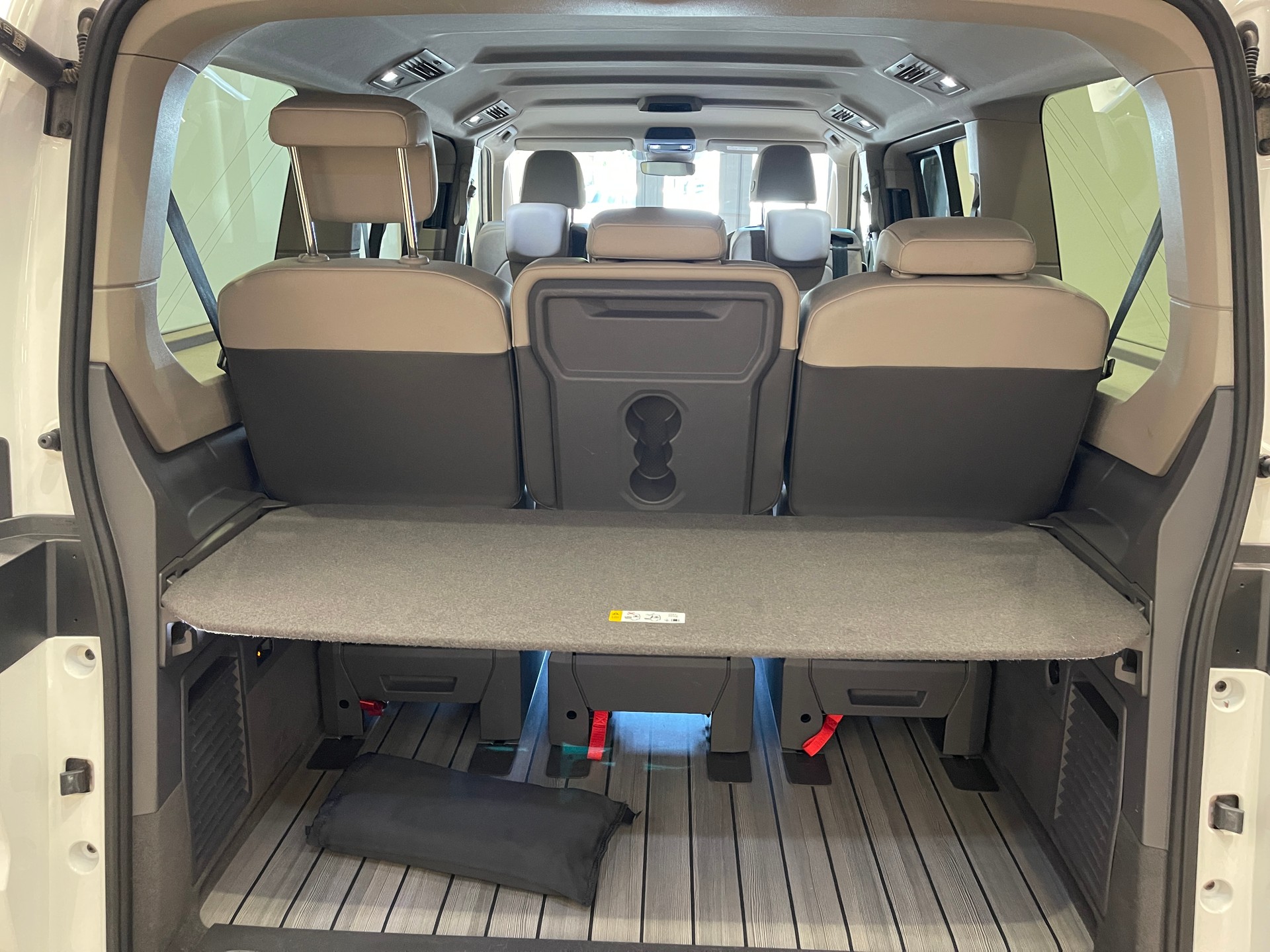 VW Multivan 2.0 TSI Life DSG * 7 PLATZ*-image-17
