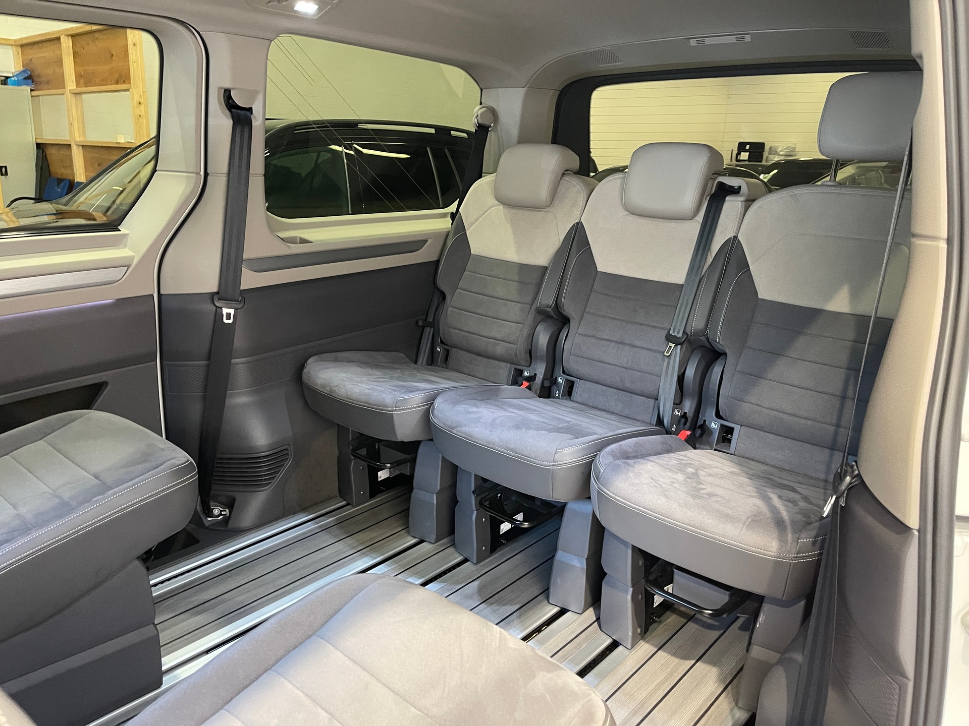 VW Multivan 2.0 TSI Life DSG * 7 PLATZ*-image-11