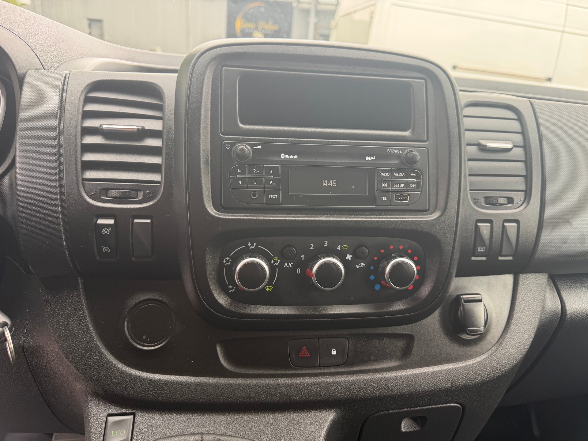 RENAULT Trafic 2.0 dCi 120 3.0t Business L2H1 * 03x Sitze * LED * Klimaanlage * Tempomat * PDC H - RF-Kamera * Frisch Ab MFK-image-6