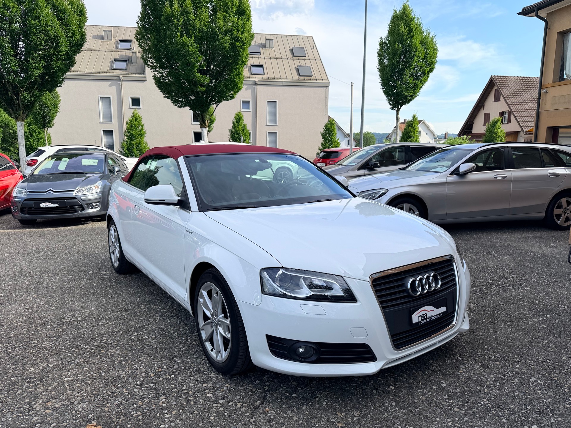AUDI A3 Cabriolet 1.8 TFSI Attraction-showroom-element-1