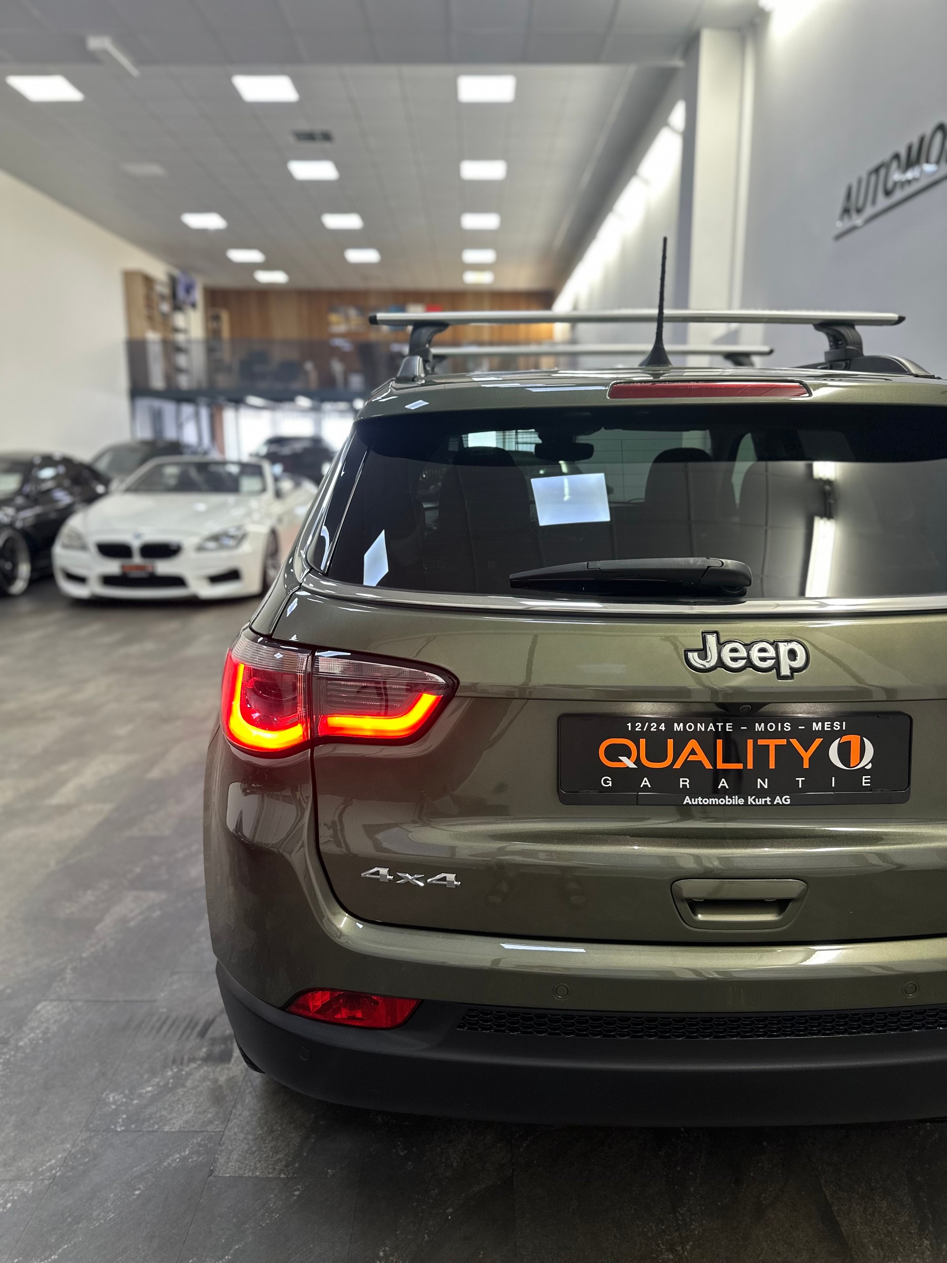 JEEP Compass 1.4 Turbo Limited AWD 9ATX-image-4