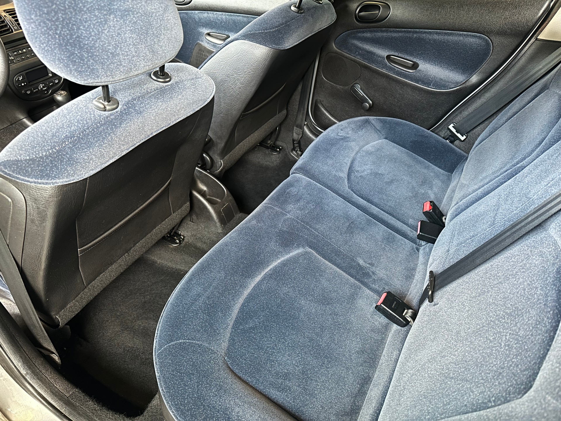 PEUGEOT 206 1.6 16V (XT) Premium-image-13
