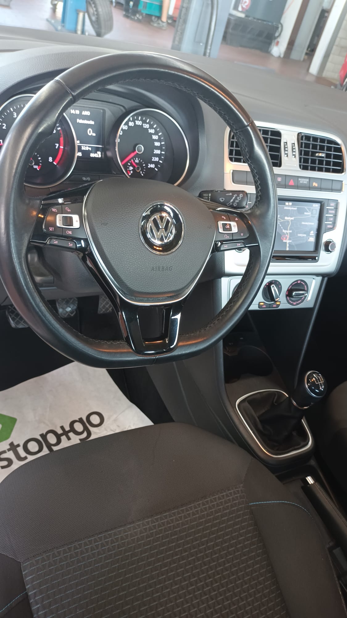 VW Polo 1.0 TSI BMT Trendline-image-8