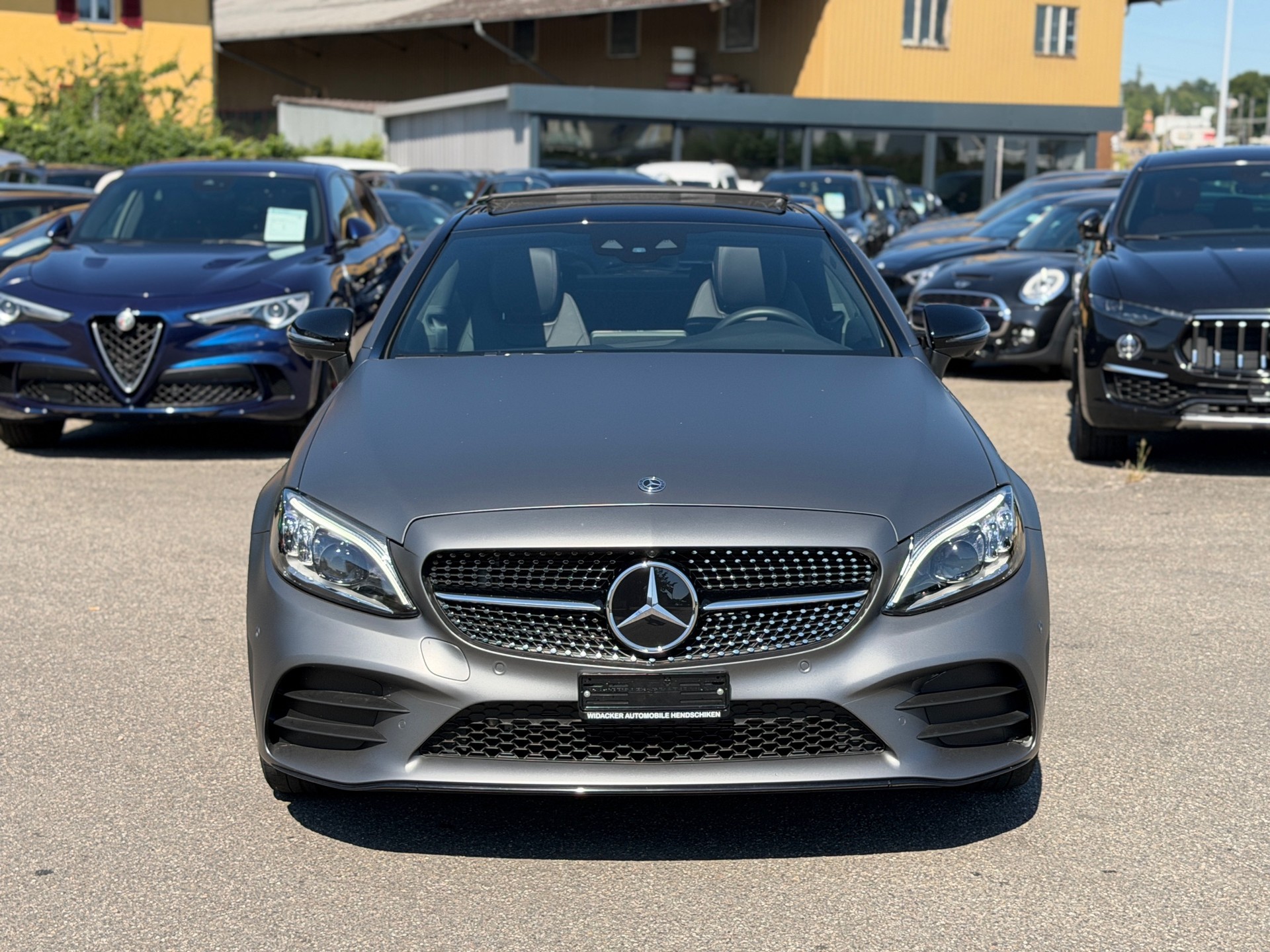 MERCEDES-BENZ C 200 Coupé 4Matic AMG Line 9G-Tronic-image-1