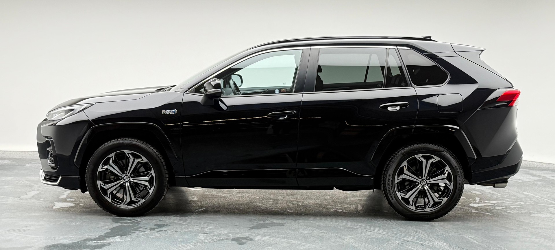 SUZUKI Across 2.5 PHEV Compact Top 4x4-showroom-element-3