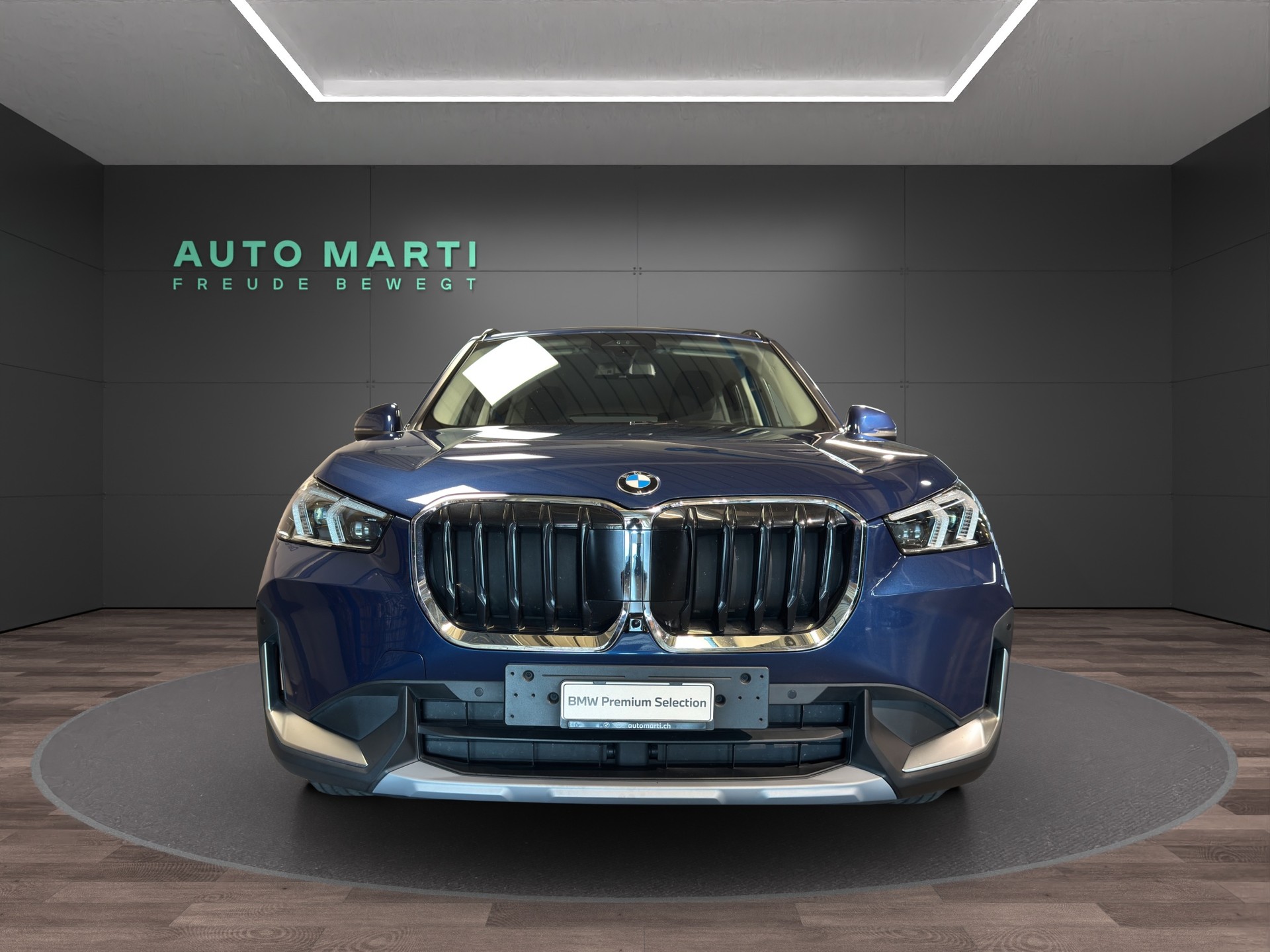 BMW X1 18d sDrive-image-4