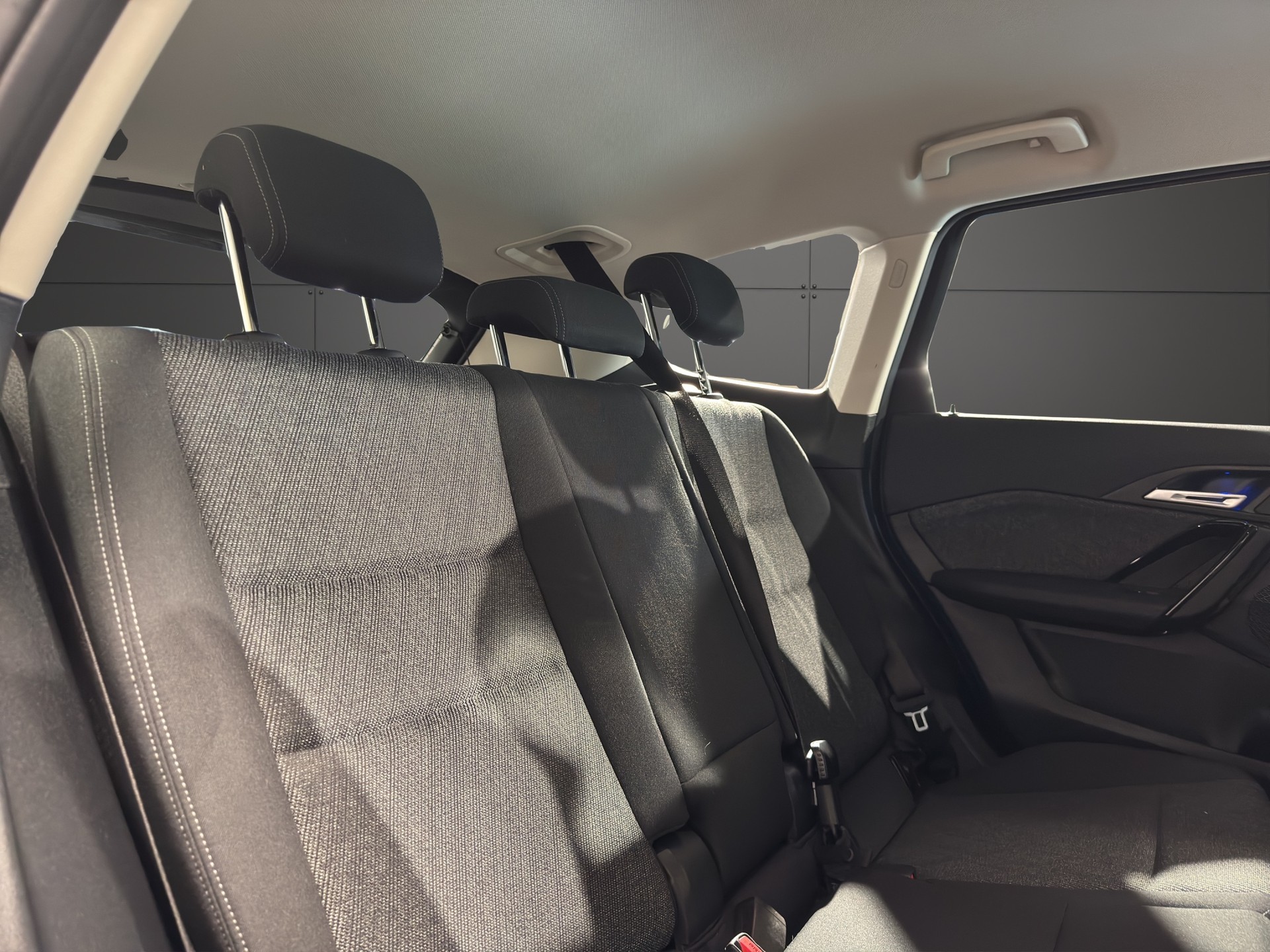 BMW X1 18d sDrive-image-16