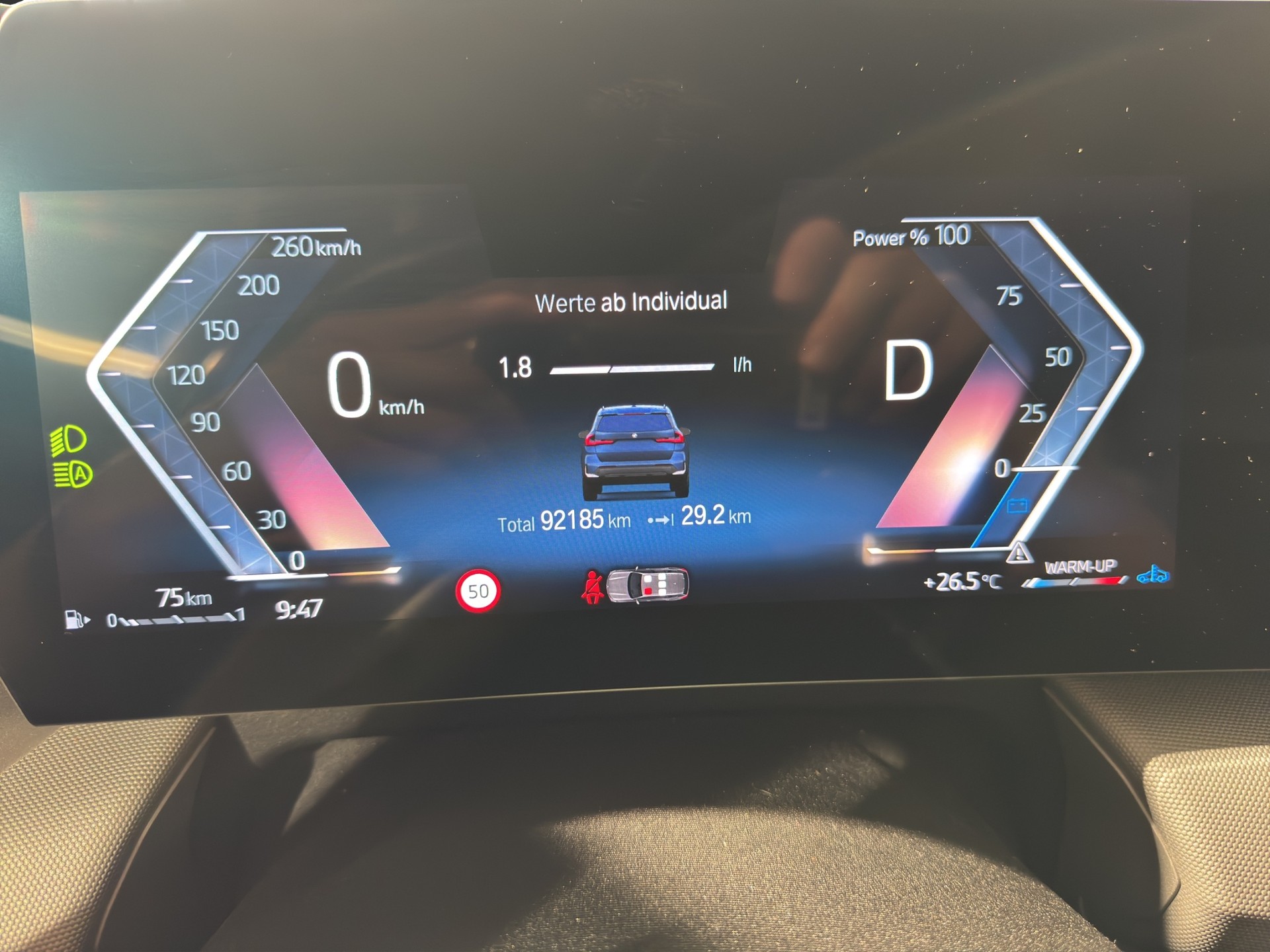 BMW X1 18d sDrive-image-12