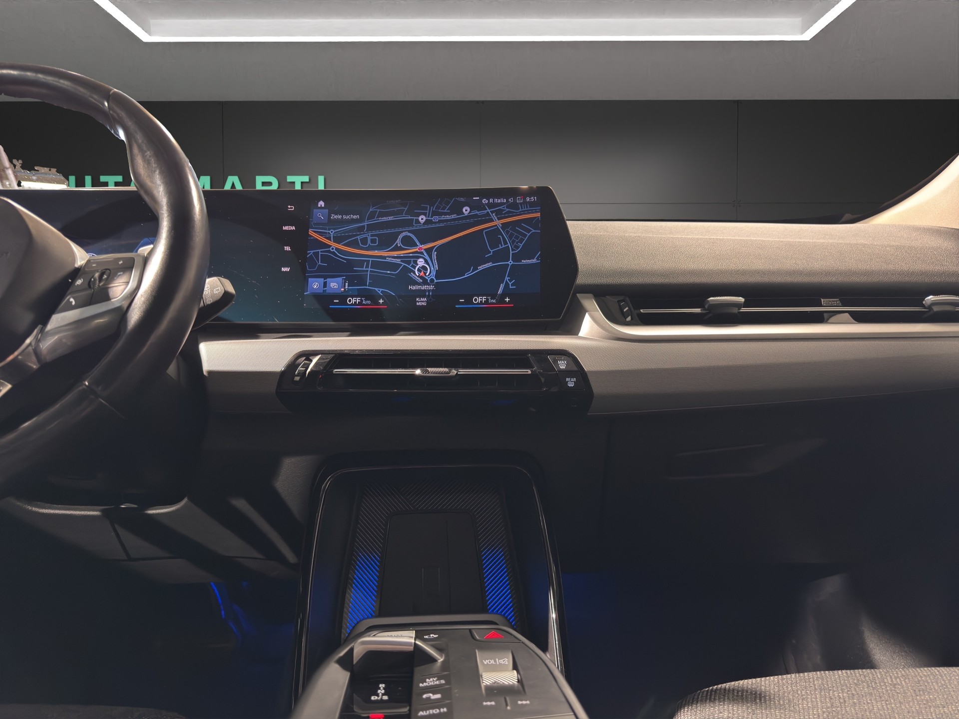 BMW X1 18d sDrive-image-18