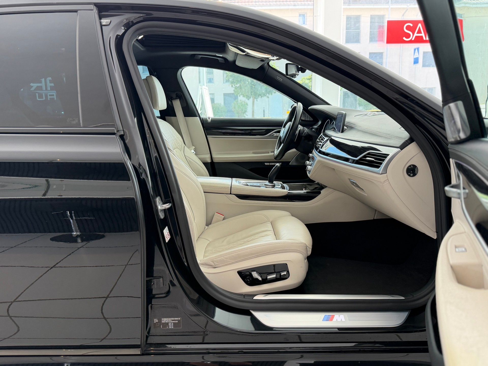 BMW 750i xDrive M Sport Steptronic **Frisch ab MFK**-image-20