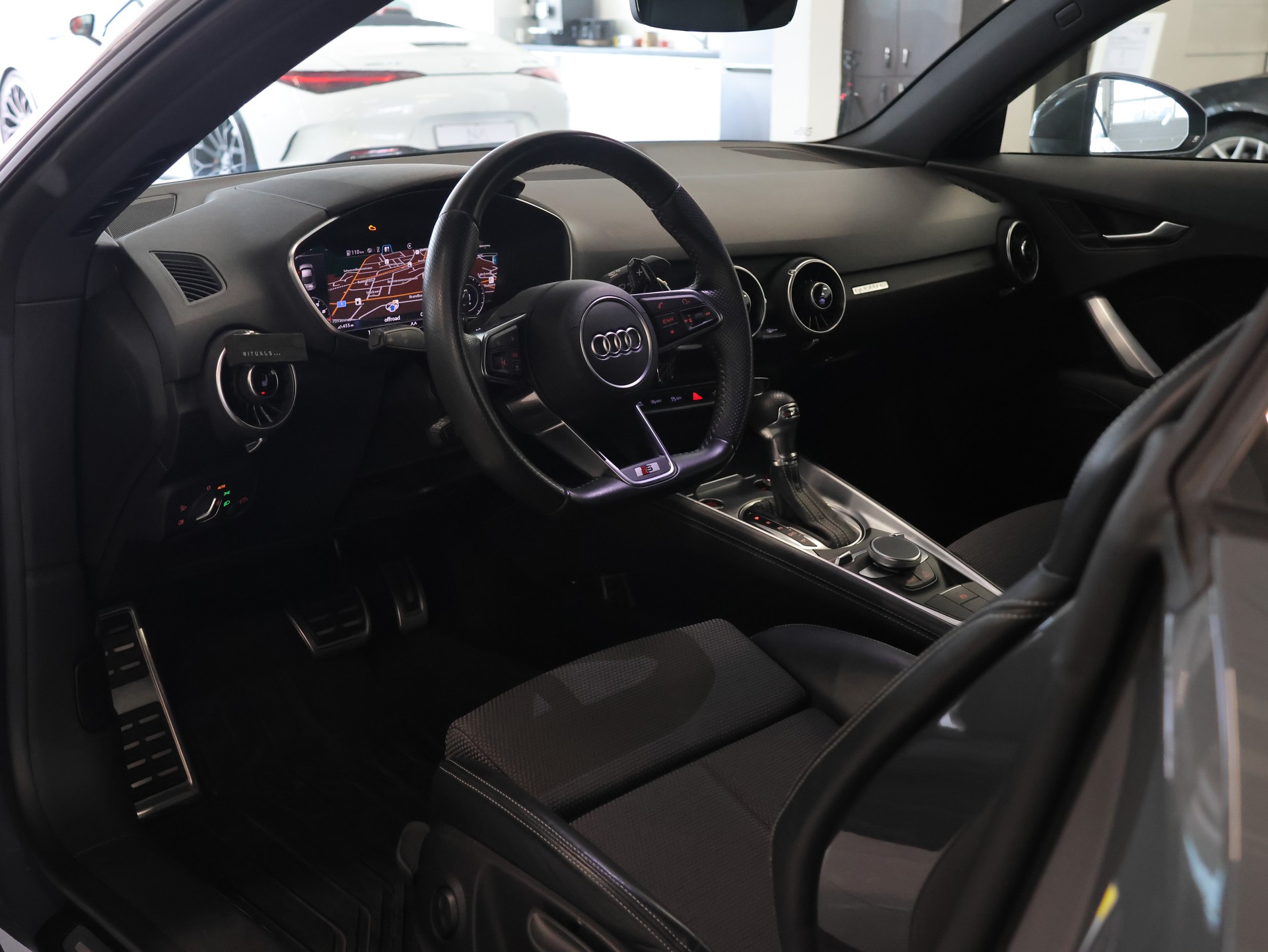 AUDI TT Coupé 45 TFSI quattro S-tronic *Sportabgasanlage* *Rückfahrkamera* *Sitzheizung*-image-14
