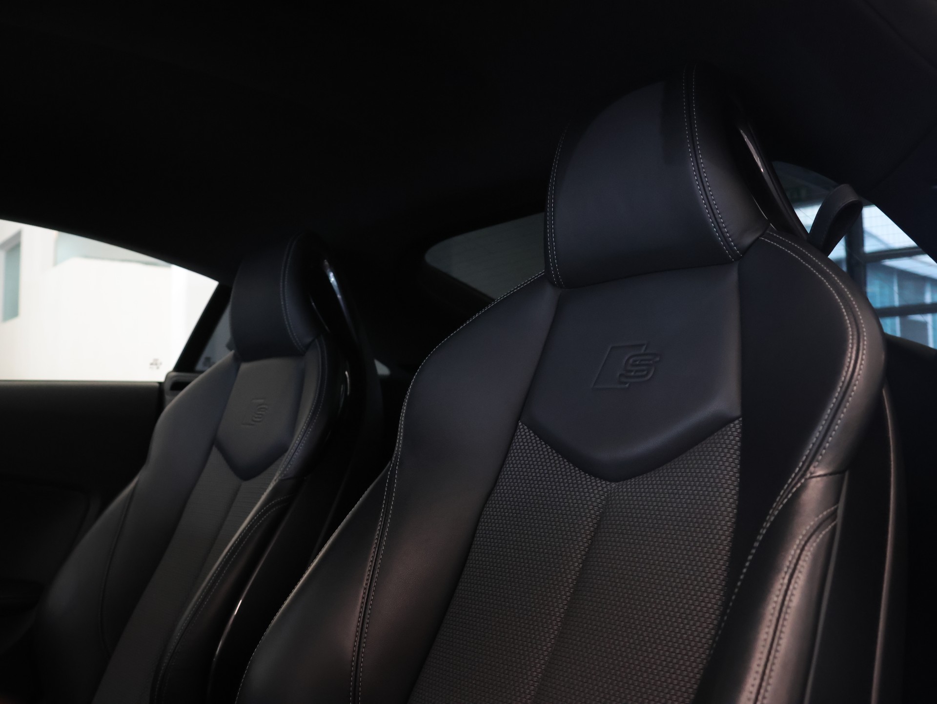 AUDI TT Coupé 45 TFSI quattro S-tronic *Sportabgasanlage* *Rückfahrkamera* *Sitzheizung*-image-13