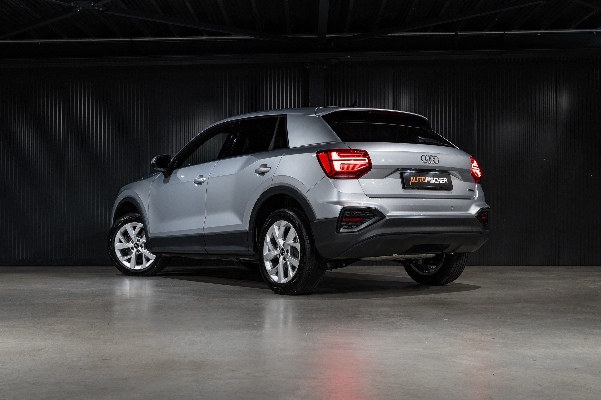 AUDI Q2 40 TFSI quattro S-tronic-showroom-element-1