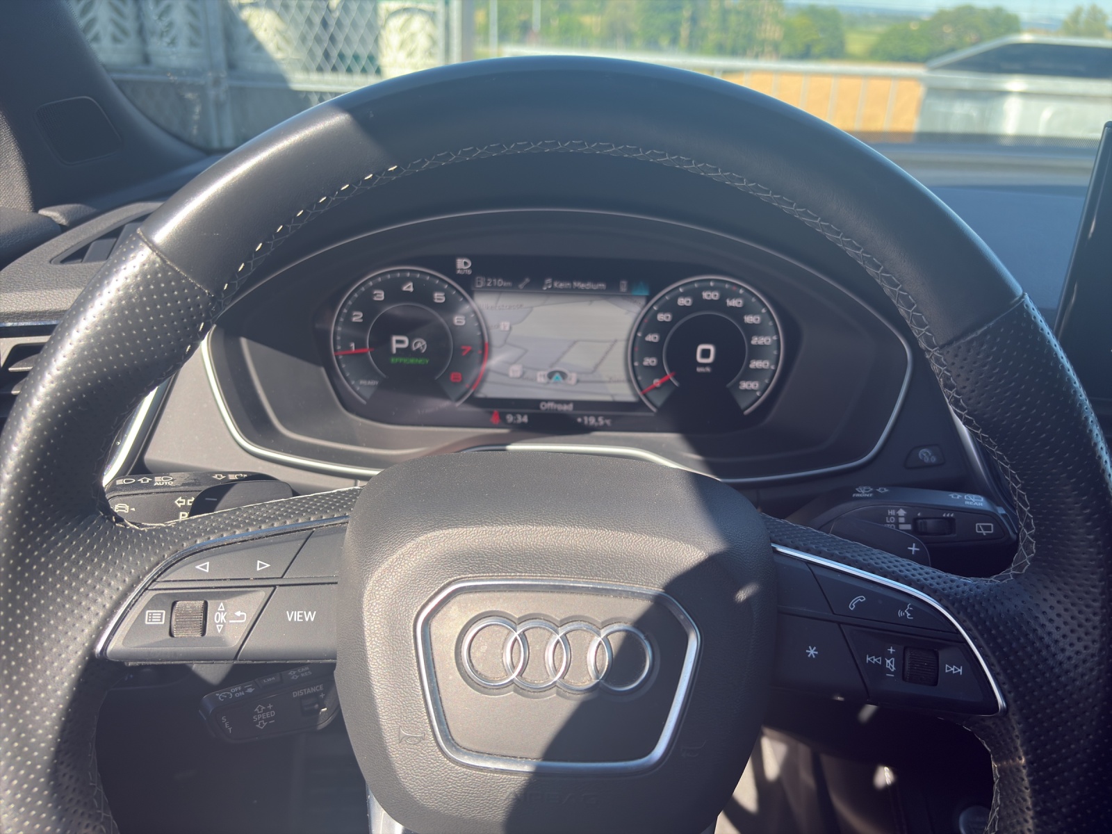 AUDI Q5 Sportback 2.0 45 TFSI S Line quattro S-Tronic-image-11